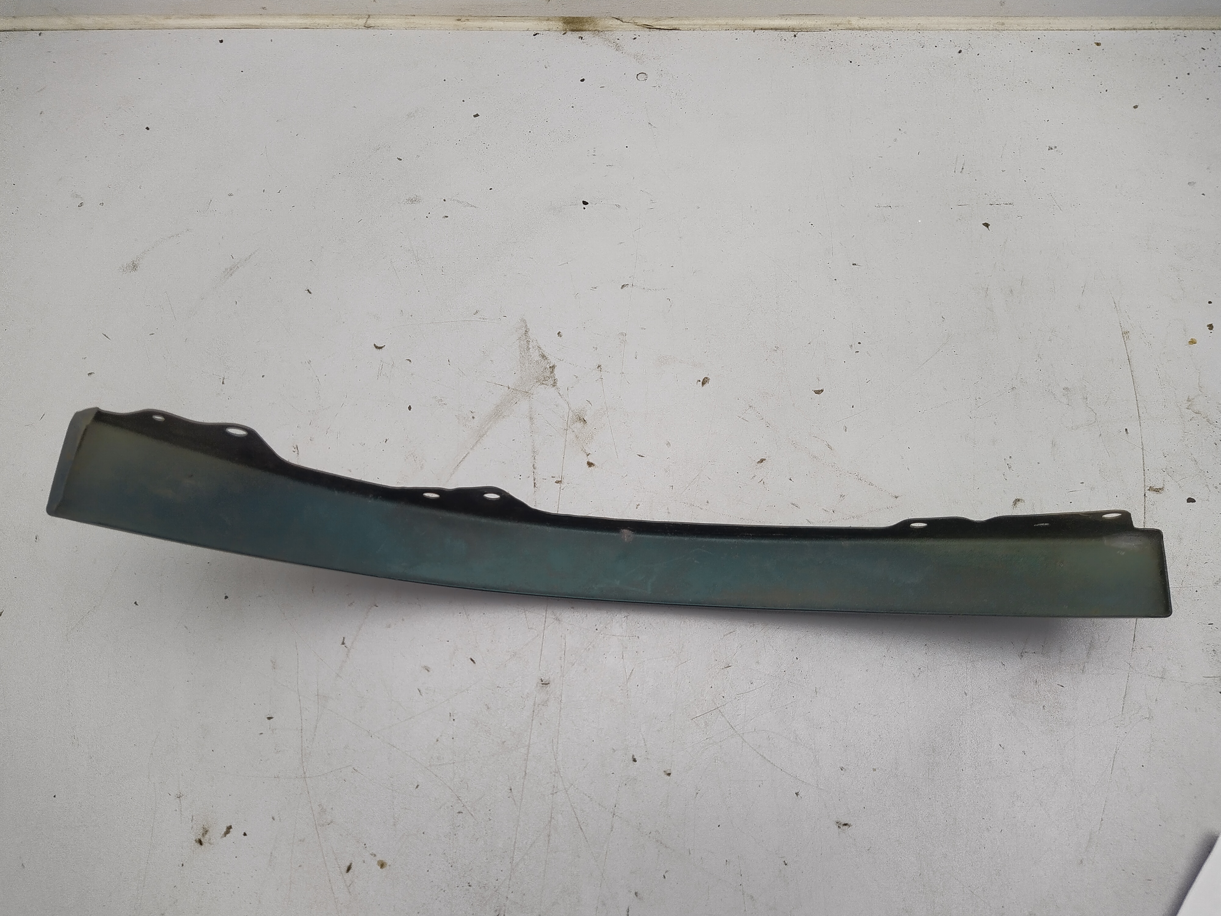 Blende unter Rückleuchte rechts von Subaru Impreza GC GF GC8 