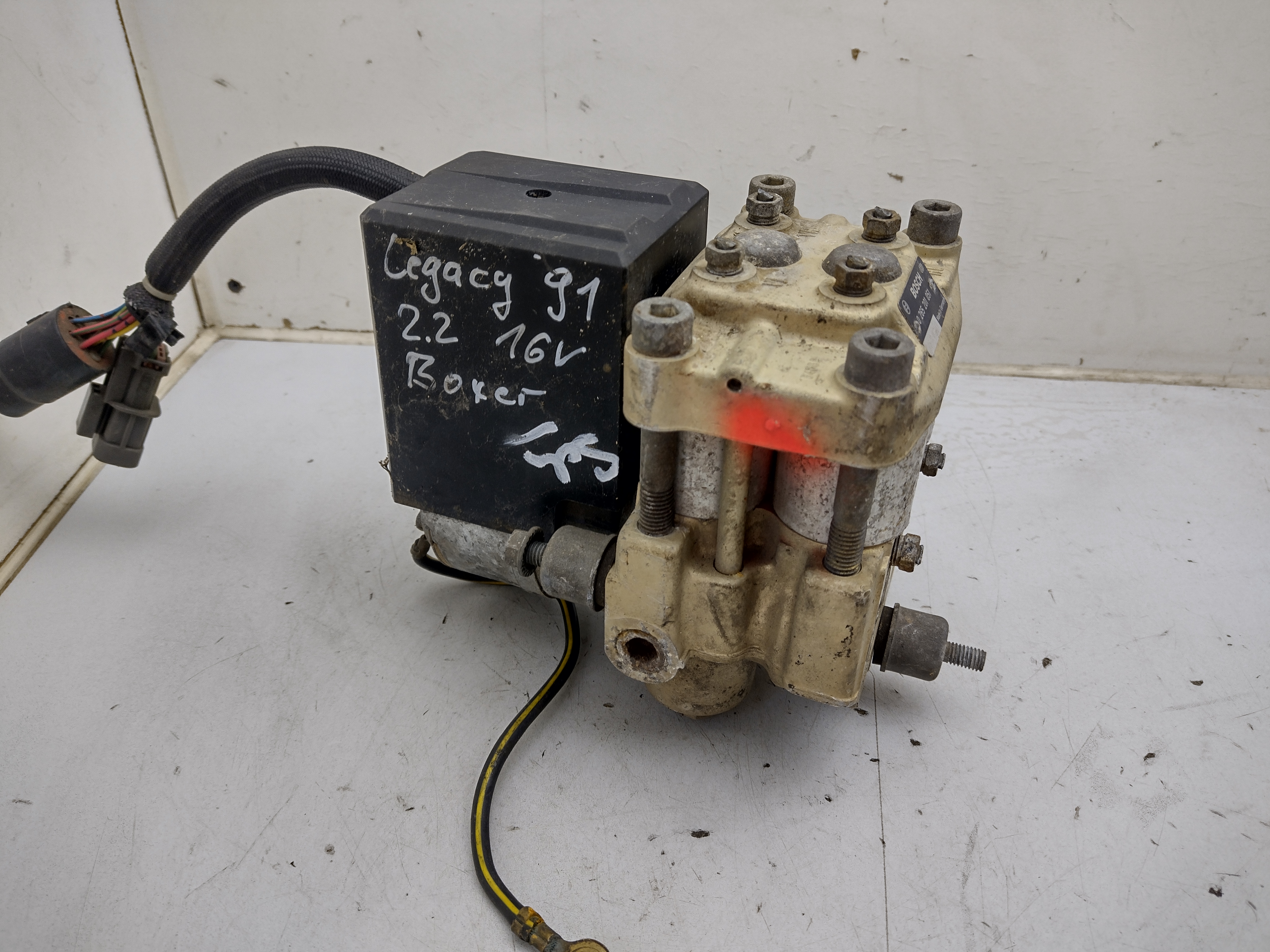 ABS Block Steuerung für Subaru Legacy 1 BC BJF 2.2l 0265201051