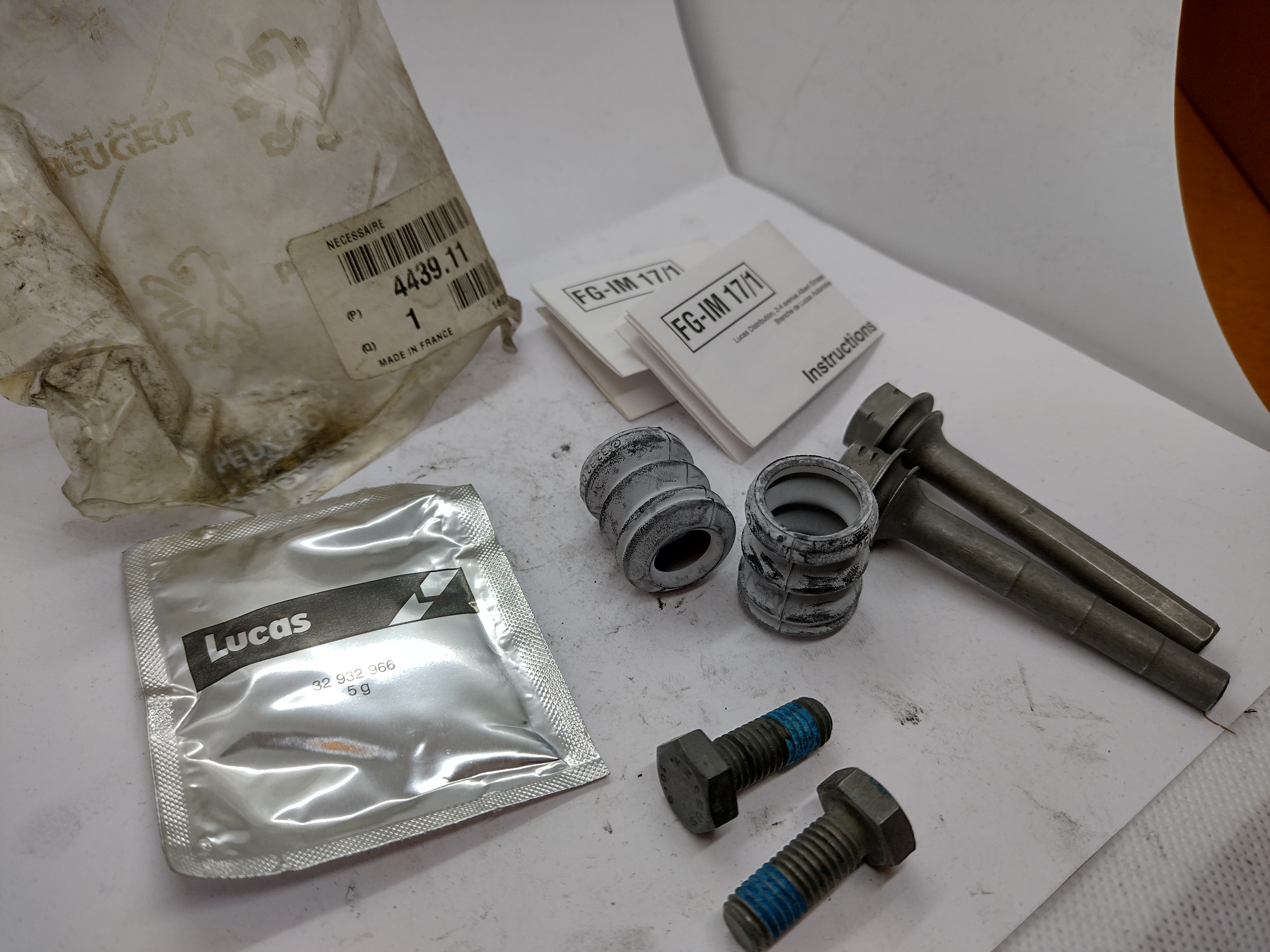 Original Peugeot Bremssattel REP-SATZ 443911 NEU NOS NEW