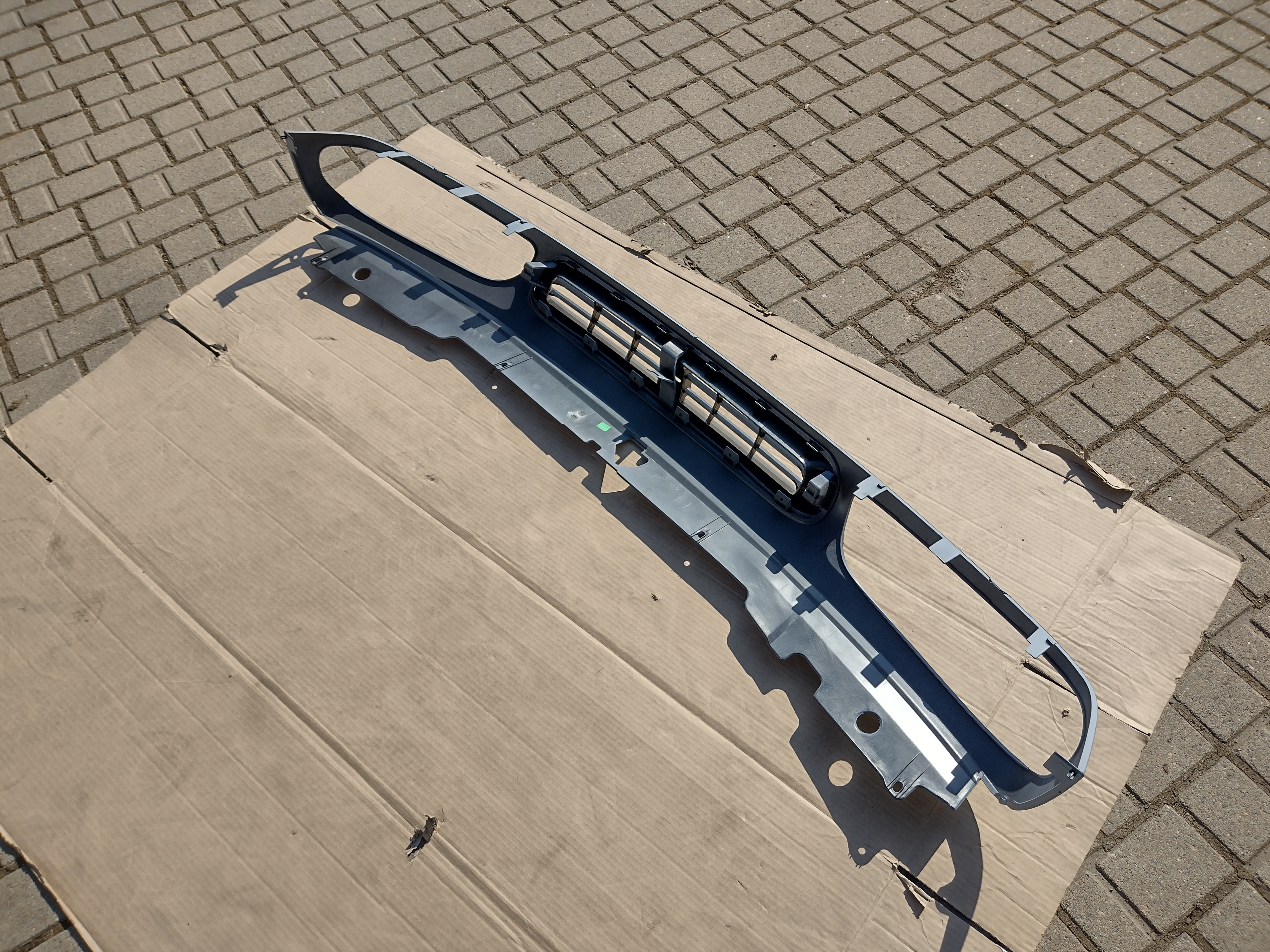 Fiat Ulysse Stoßstange vorne 1852405101 Kühlergrill Lampenmaske NEU NOS NEW OEM