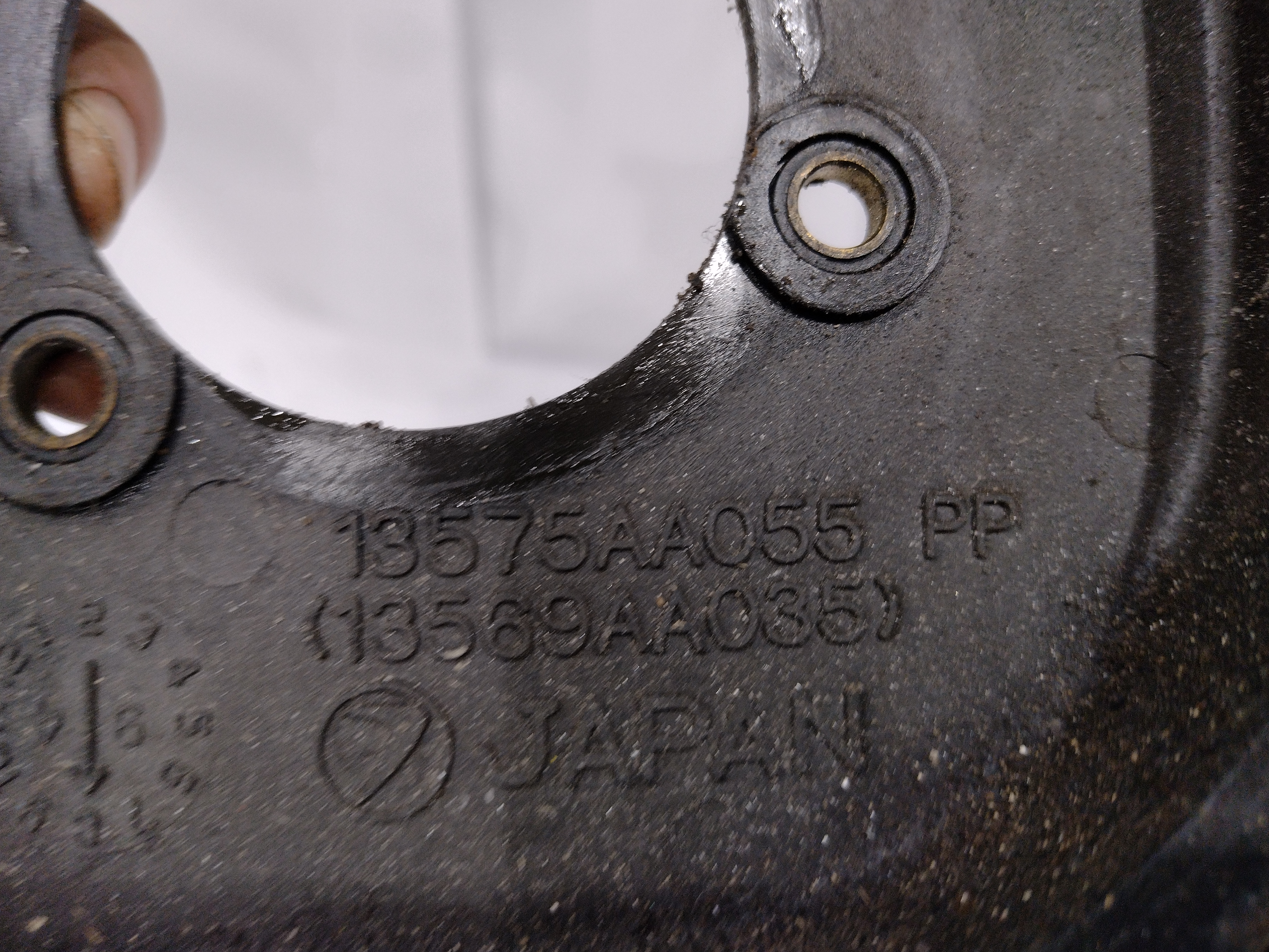 Zahnriemenverkleidung links 13575AA055 13569AA035 für Subaru EJ20 EJ22 Motoren Subaru Legacy Impreza Forester