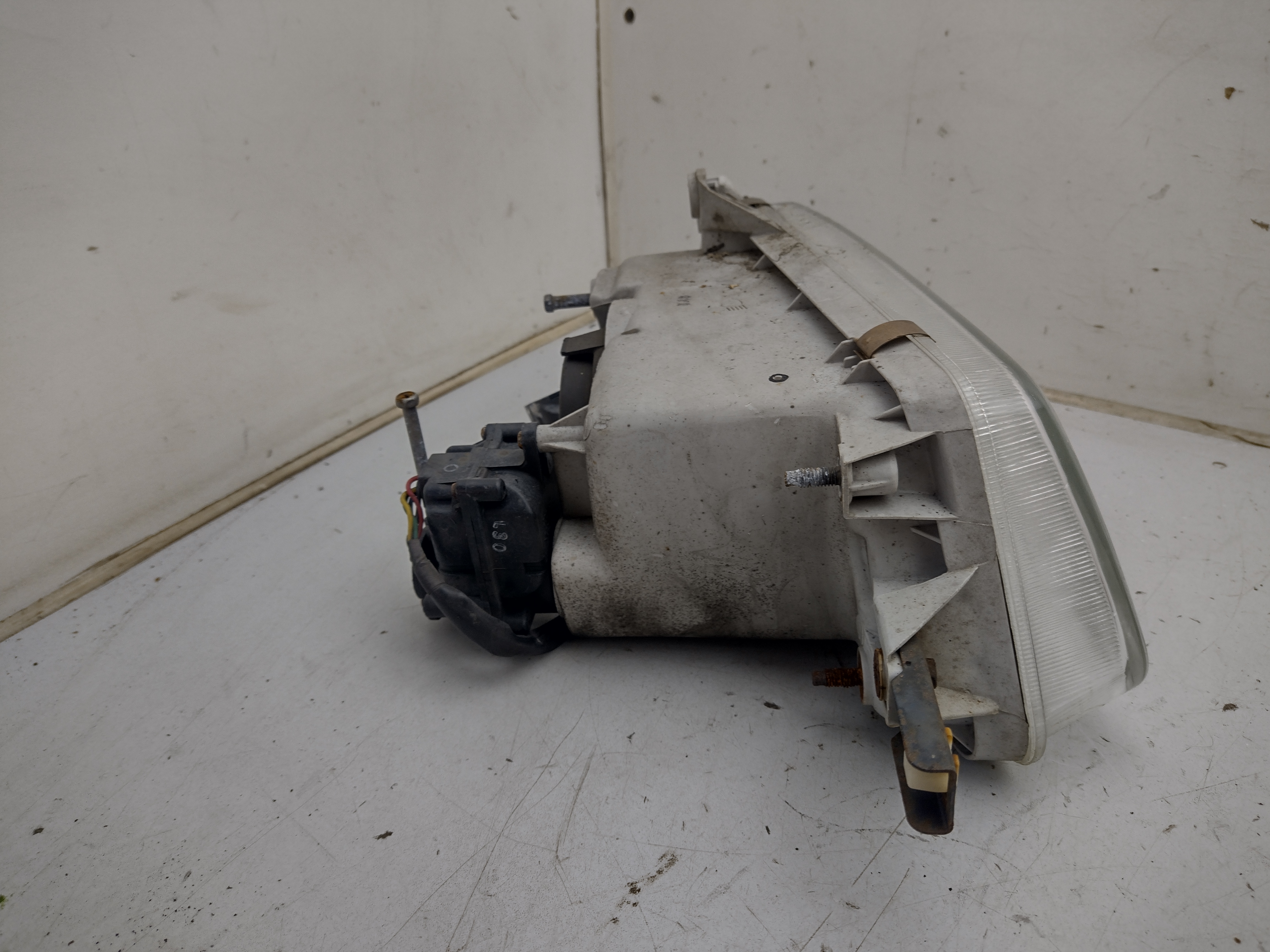 Scheinwerfer vorne LINKS für Subaru Justy KAD