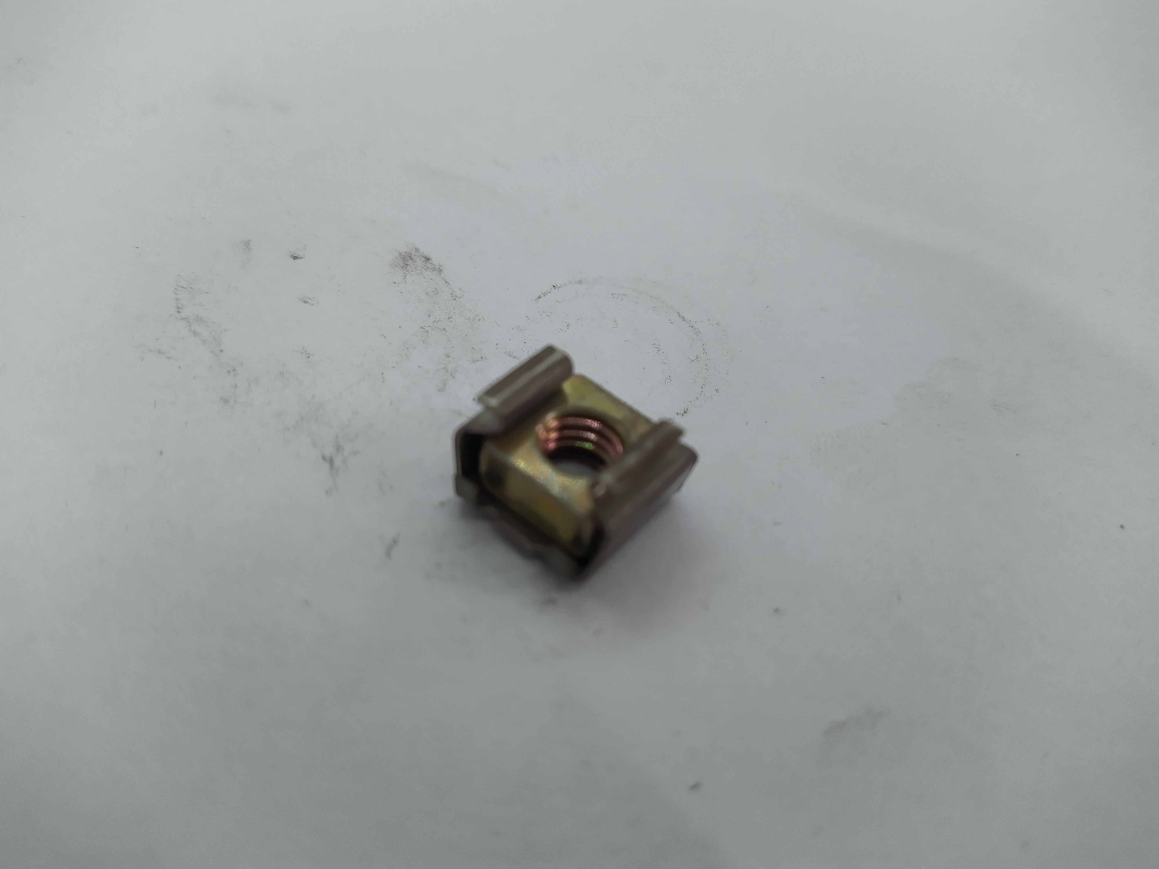 Citroen / Peugeot Käfigmutter M6x1 6941A1 NEU NOS