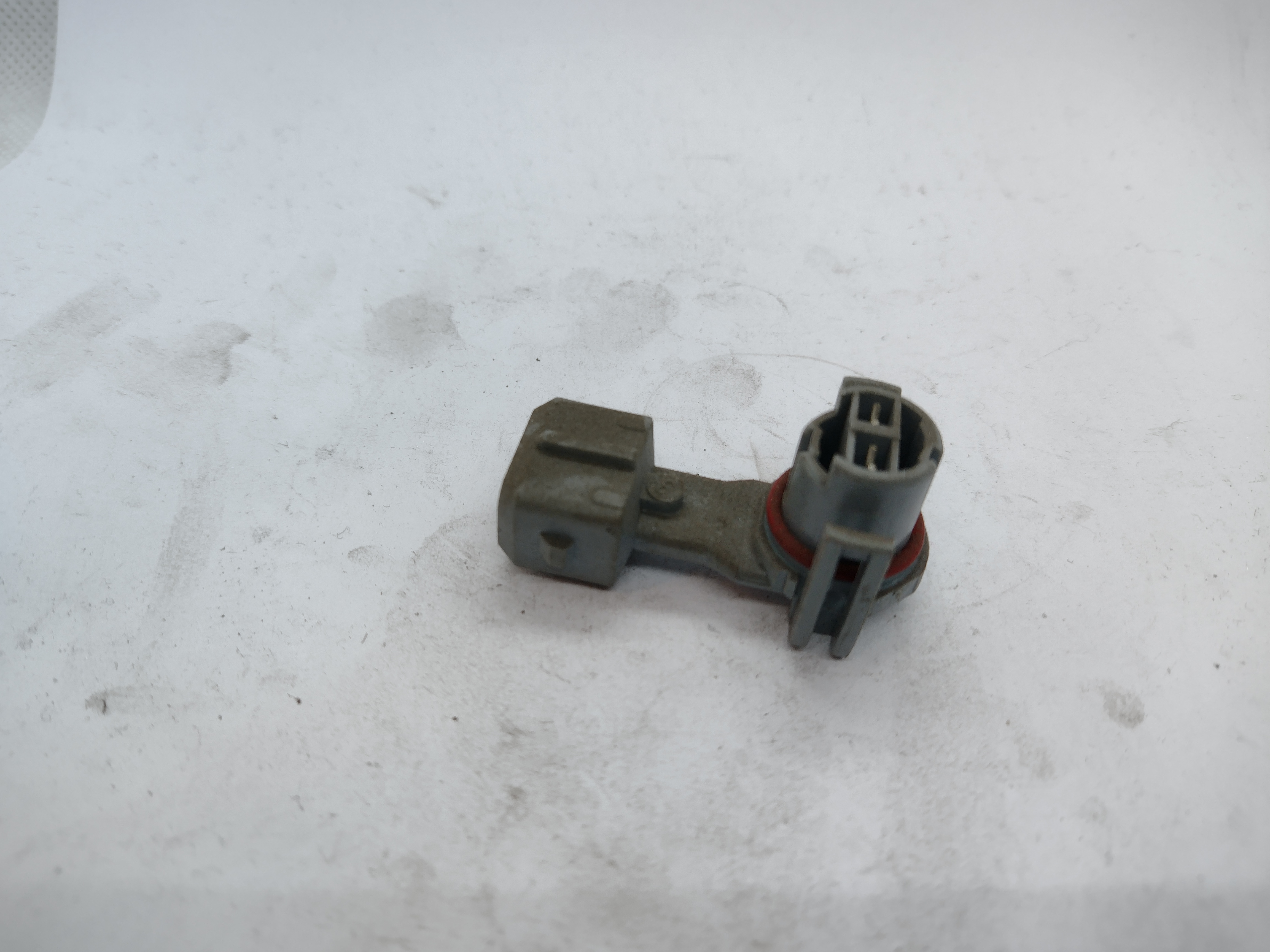 Peugeot / Citroen STECKER SOCKEL 6541G6 NEU NOS NEW OEM