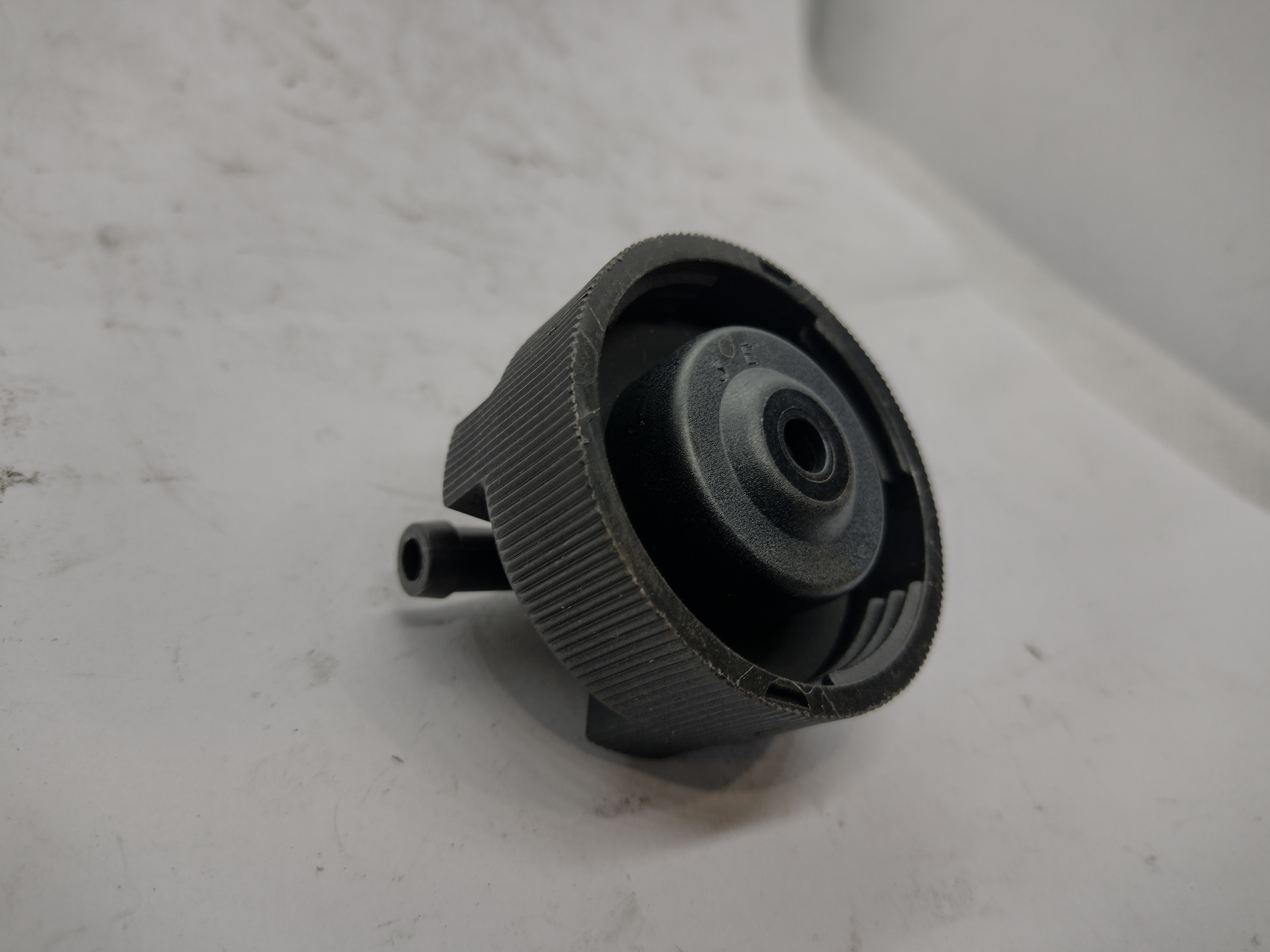 Peugeot / Citroen Kühlerdeckel Schraubverschluss 1306E1 NEU NOS NEW