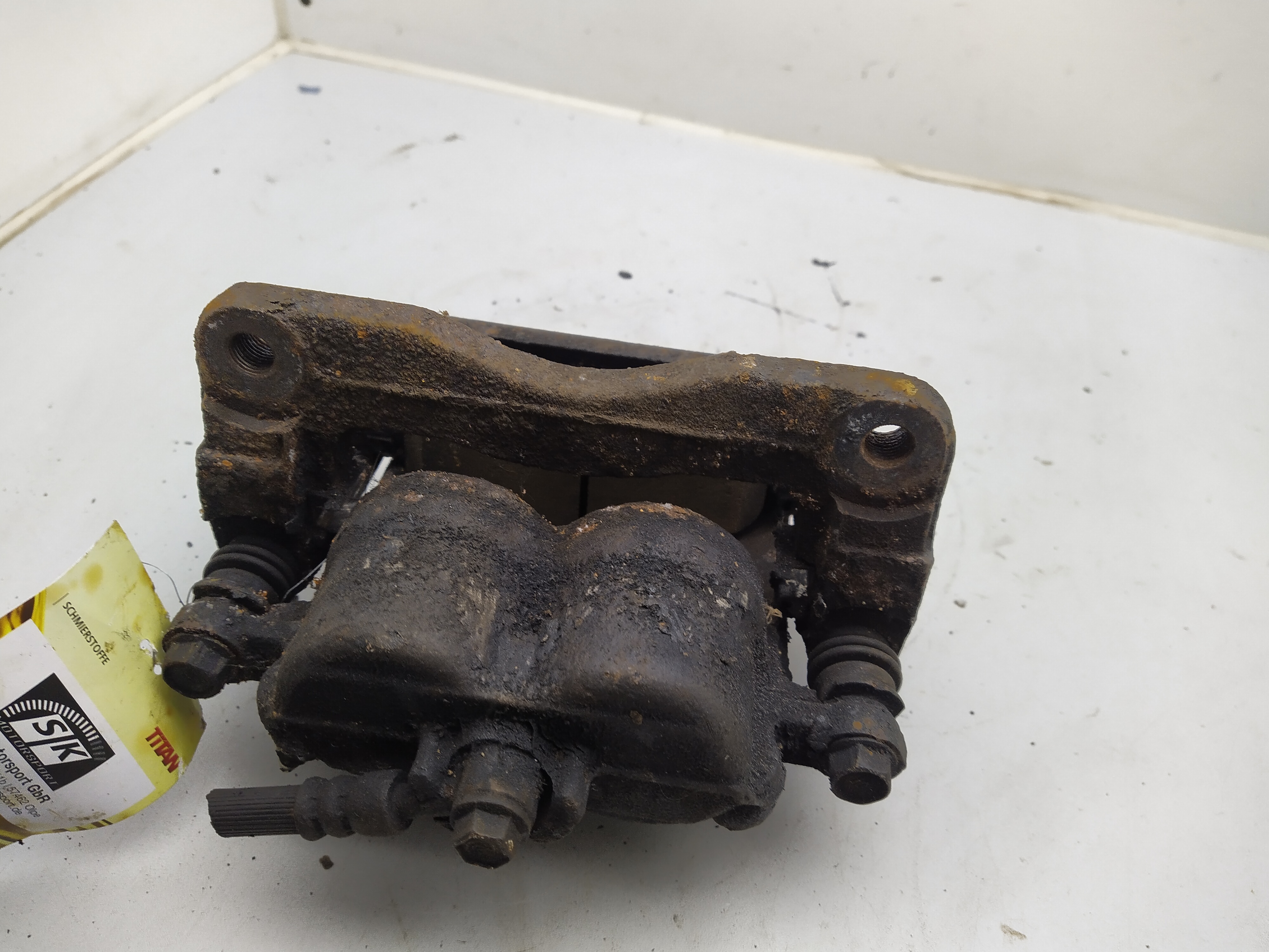 2 Kolben Bremssattel mit Halter vorne links SUBARU LEGACY 3 BE BH 2.5l 3.0l Turbo