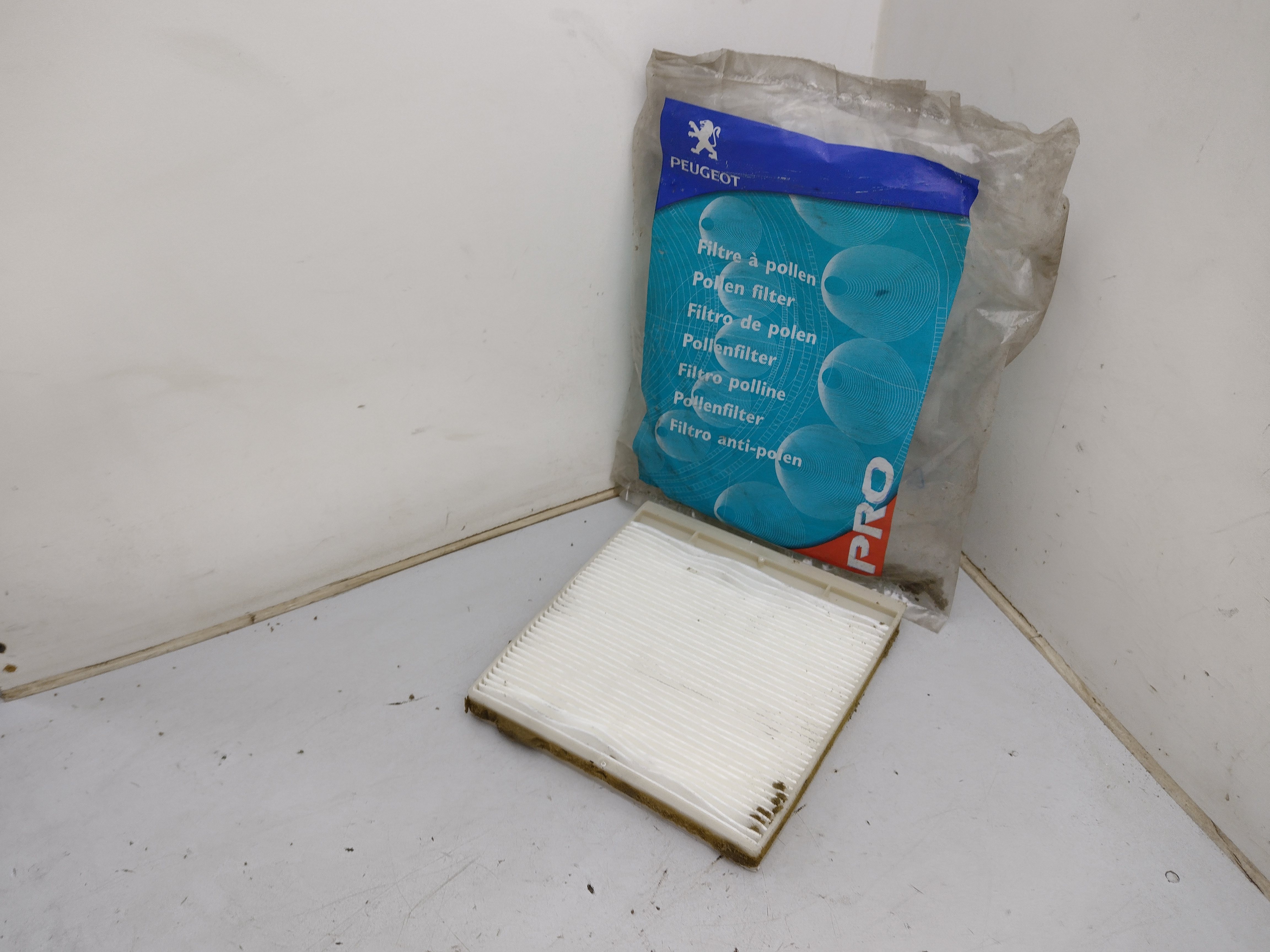 Peugeot / Citroen Innenraumfilter 6447Z5 NOS NEW