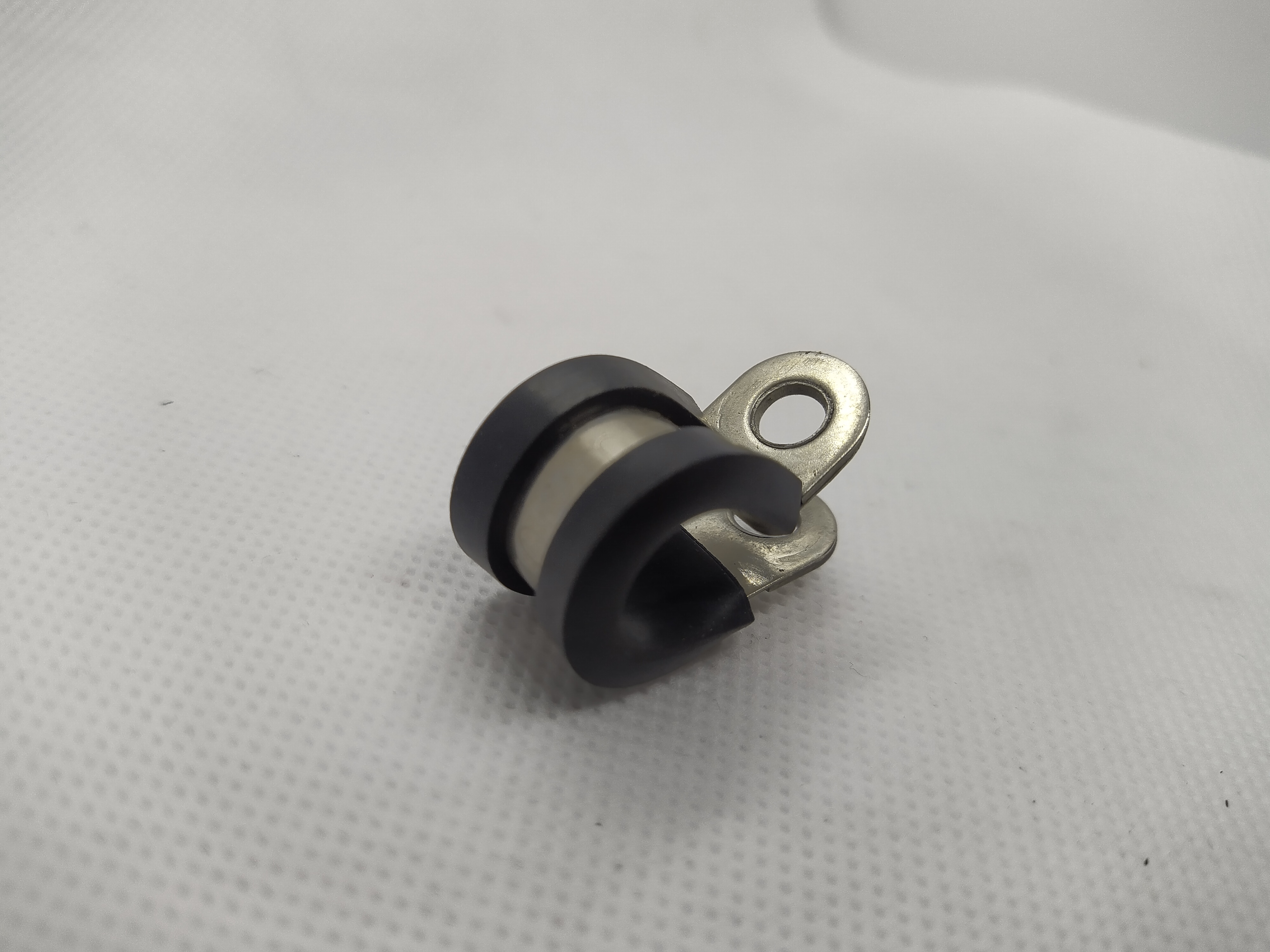 10mm gepolsterte Schlauchbefestigungsschlaufe Schlauchklemme aus Edelstahl V2A