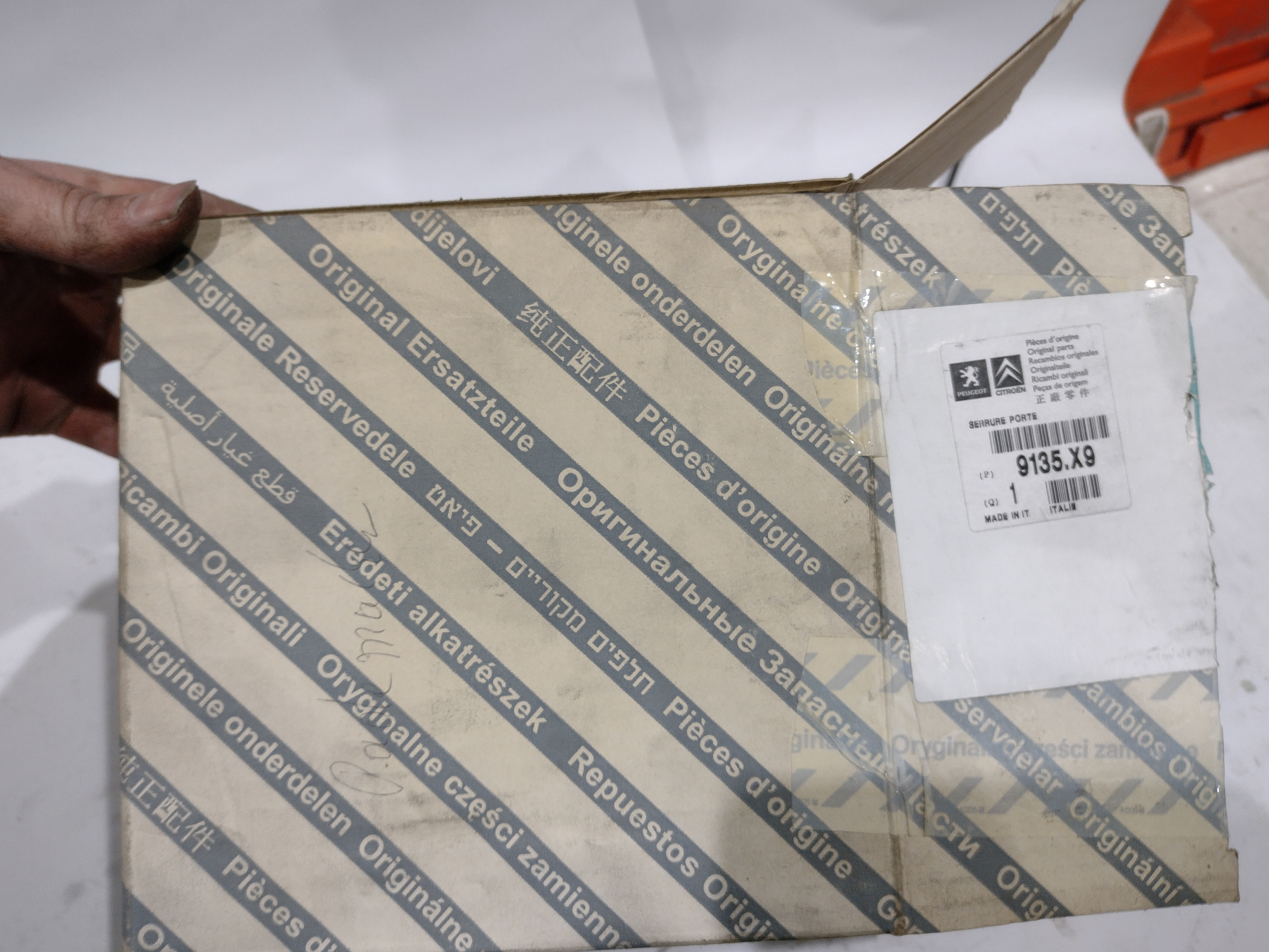 Peugeot Boxer / Citroen Jumper / Fiat Ducato Türschloß vorne links 9135X9 NEU NOS NEW