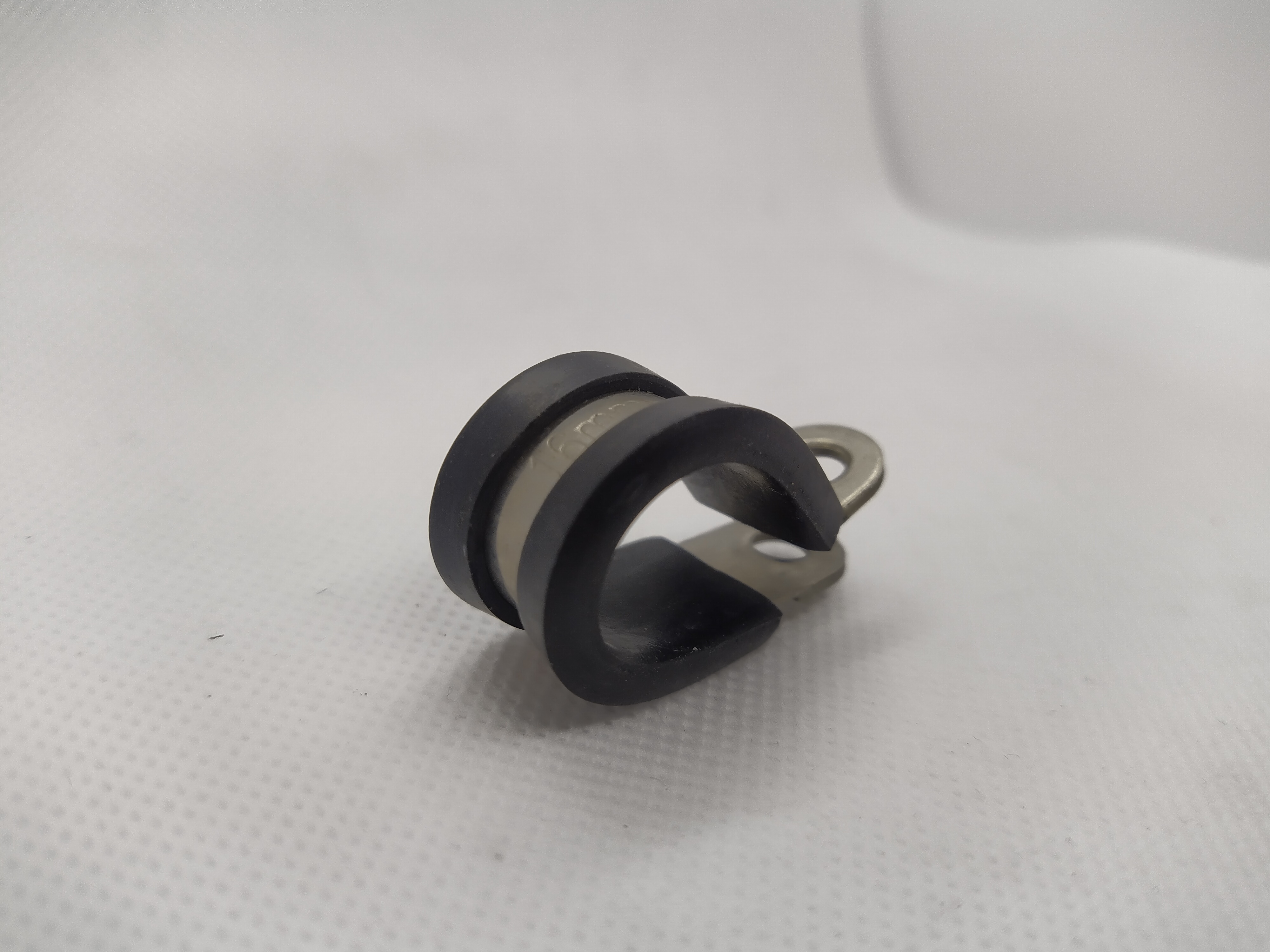 16mm gepolsterte Schlauchbefestigungsschlaufe Schlauchklemme aus Edelstahl V2A
