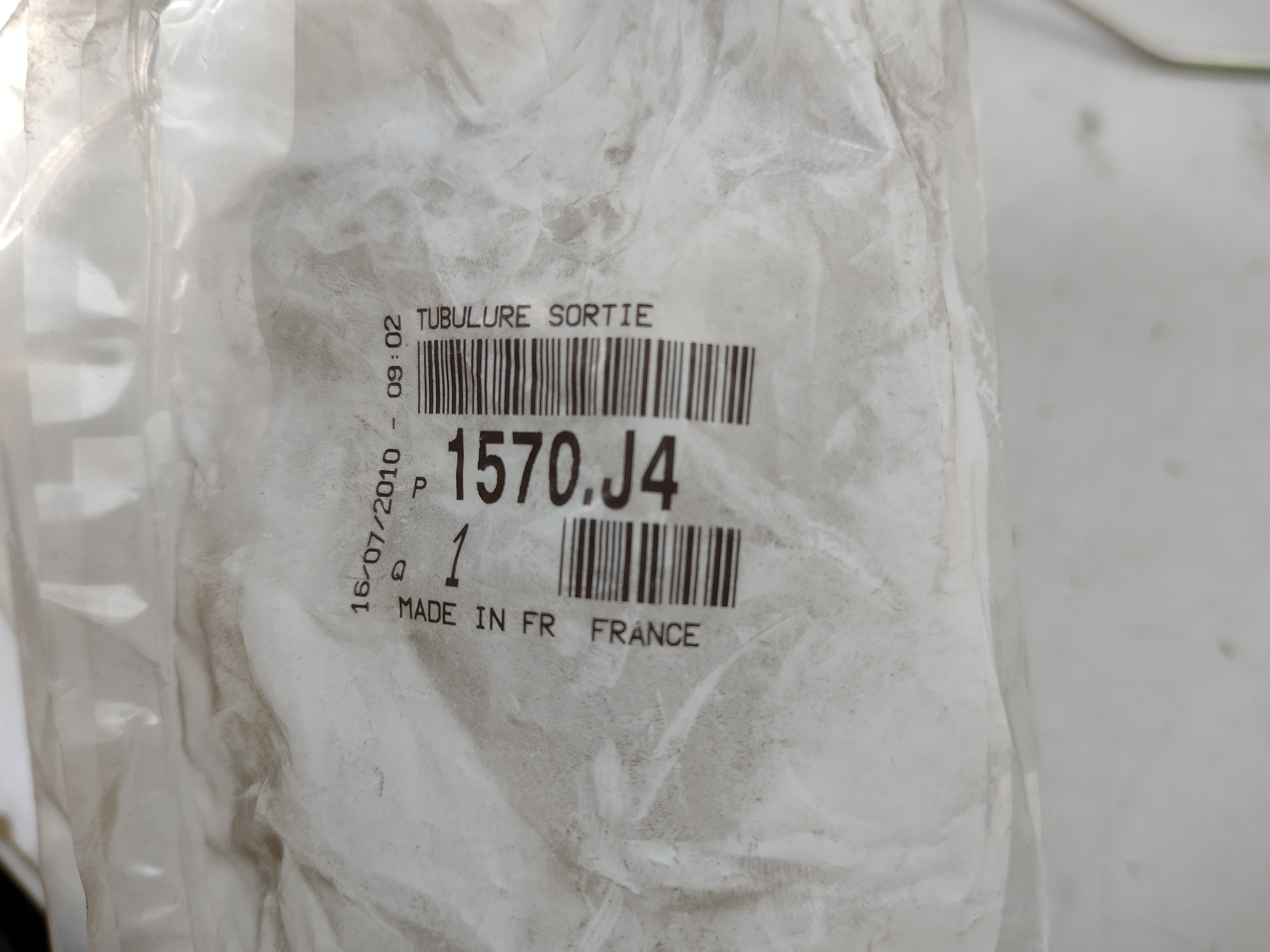 Peugeot / Citroen Kraftstoffleitung 1570J4 NOS NEW