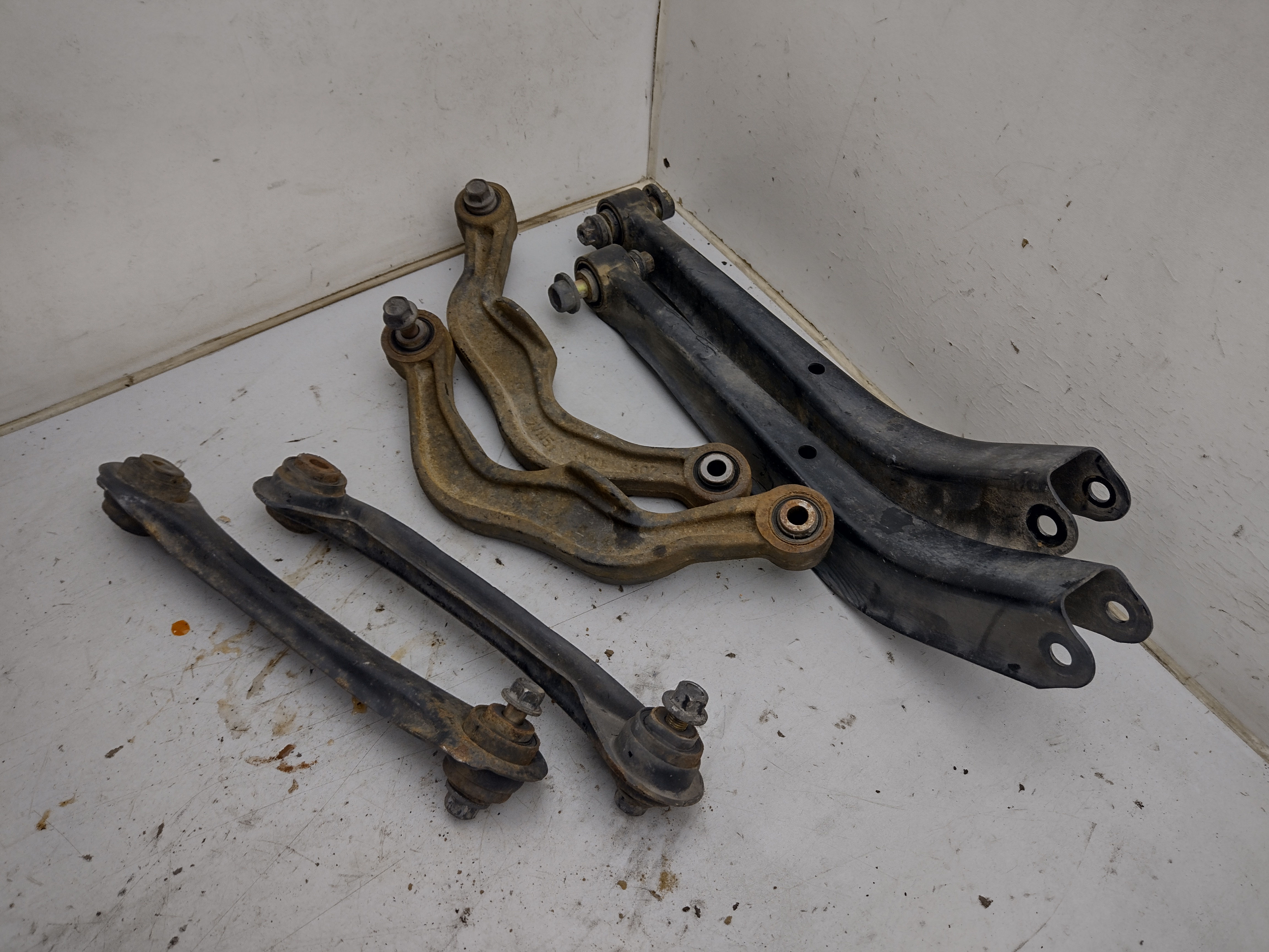 Satz Lenker Hinterachse für Subaru Legacy 3 Outback BE BH 98-01