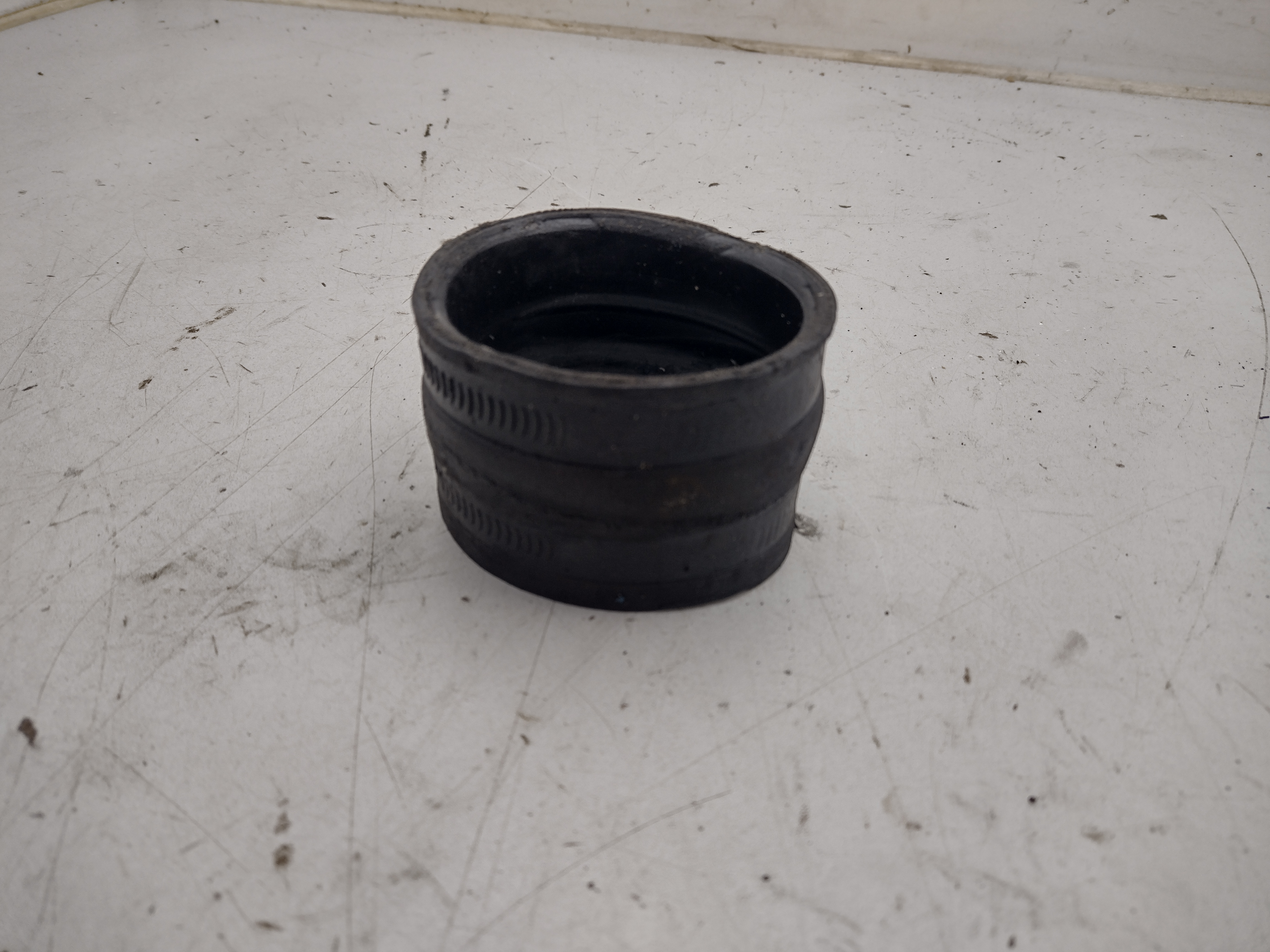 Schlauch zwischen LLK und Drosselklappe für SUBARU LEGACY Turbo BC BJF