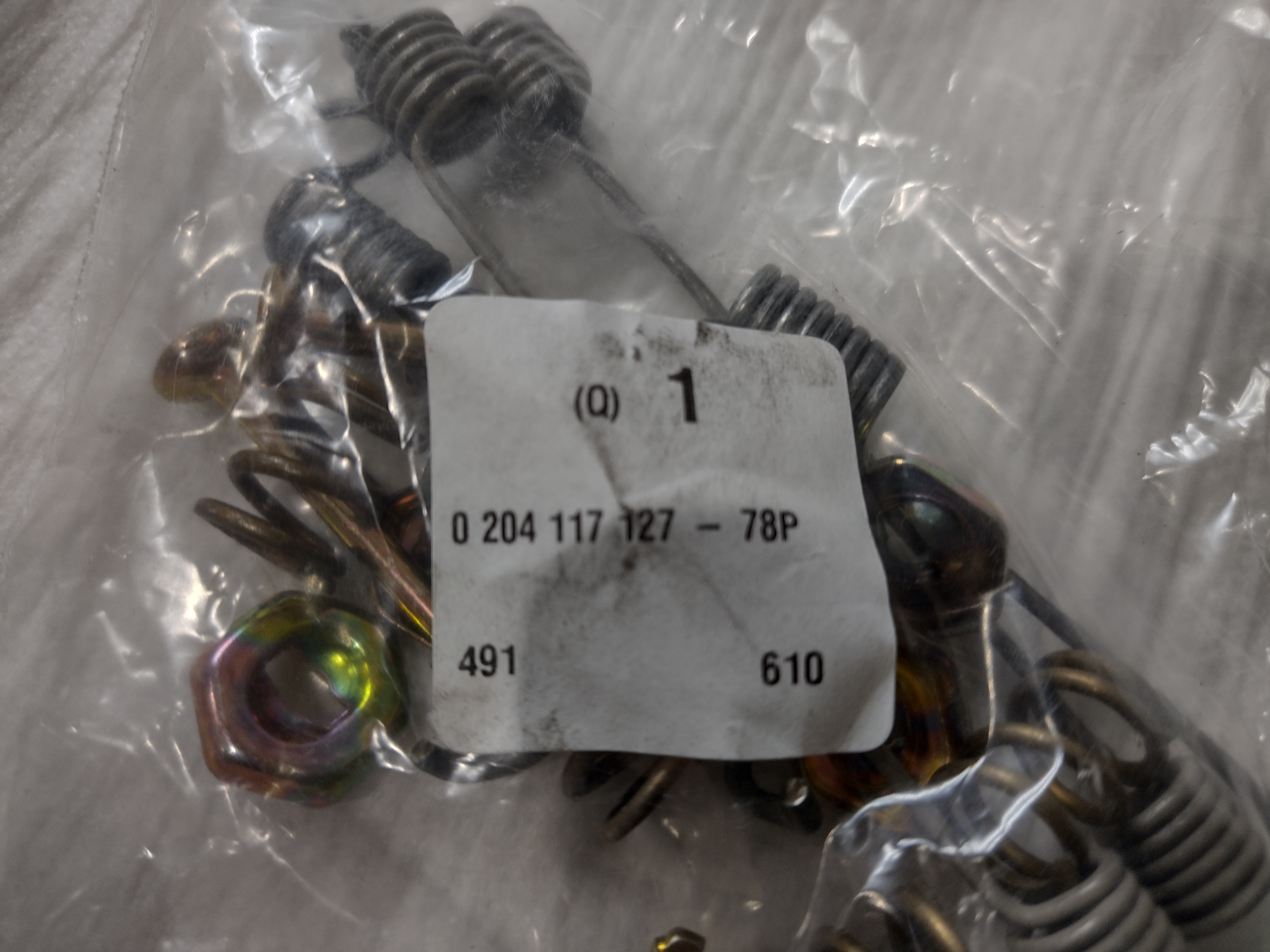 Peugeot 106 / Citroen SAXO Satz Bremsfedern Hinterachse 430840 NEU NOS NEW