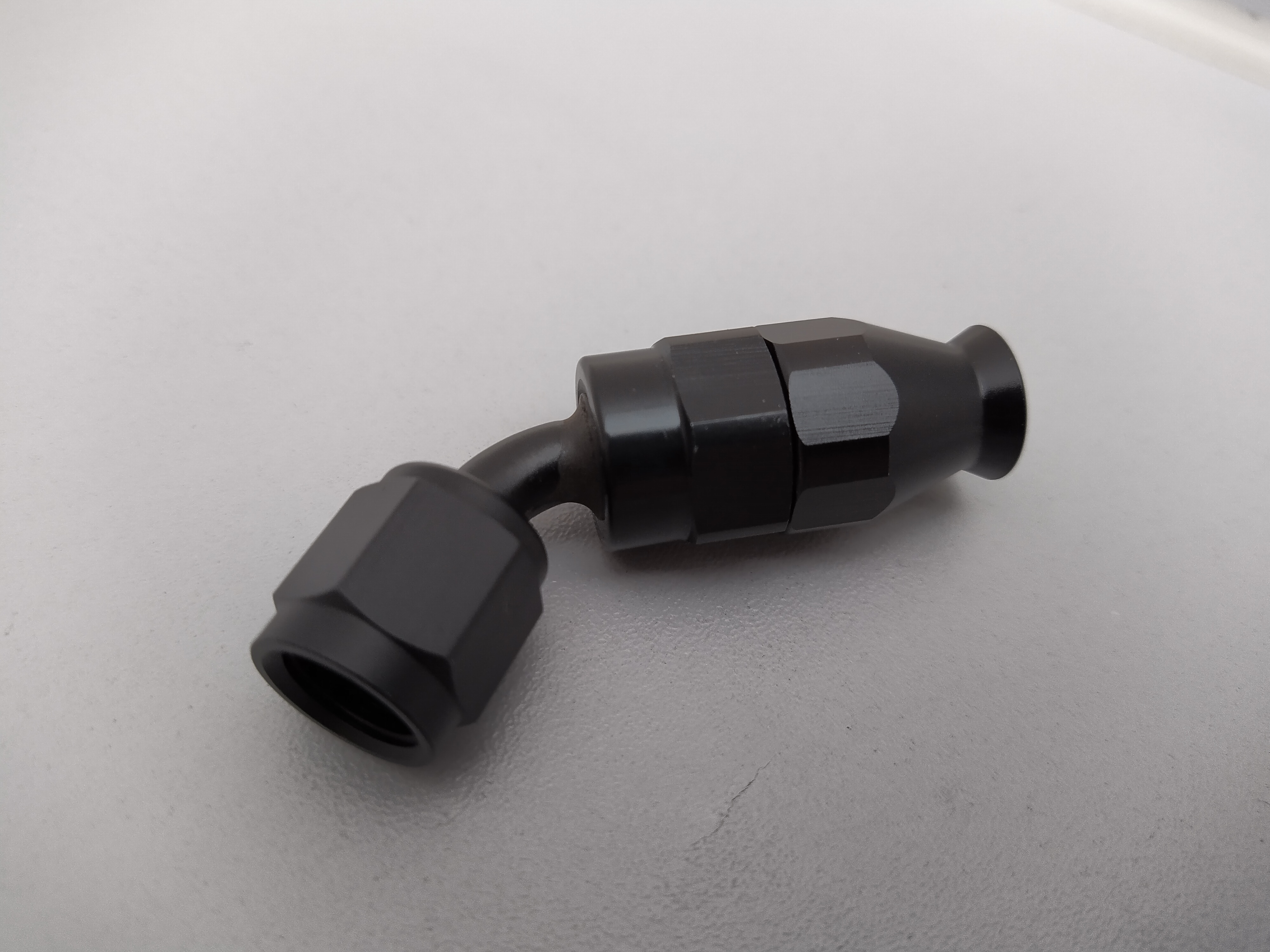 PTFE Alu-Fitting schwarz AN4 Dash 4 45°