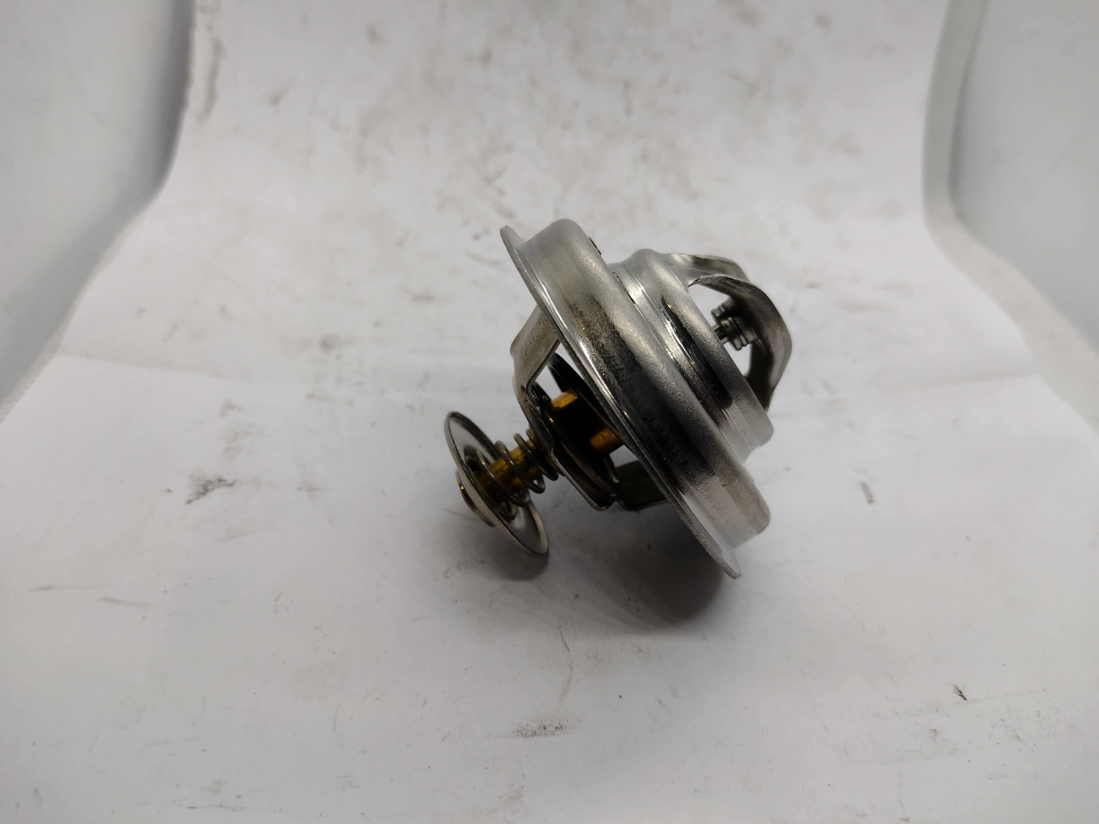 Peugeot / Citroen 81°C Thermostat 133818 NEU NOS NEW 
