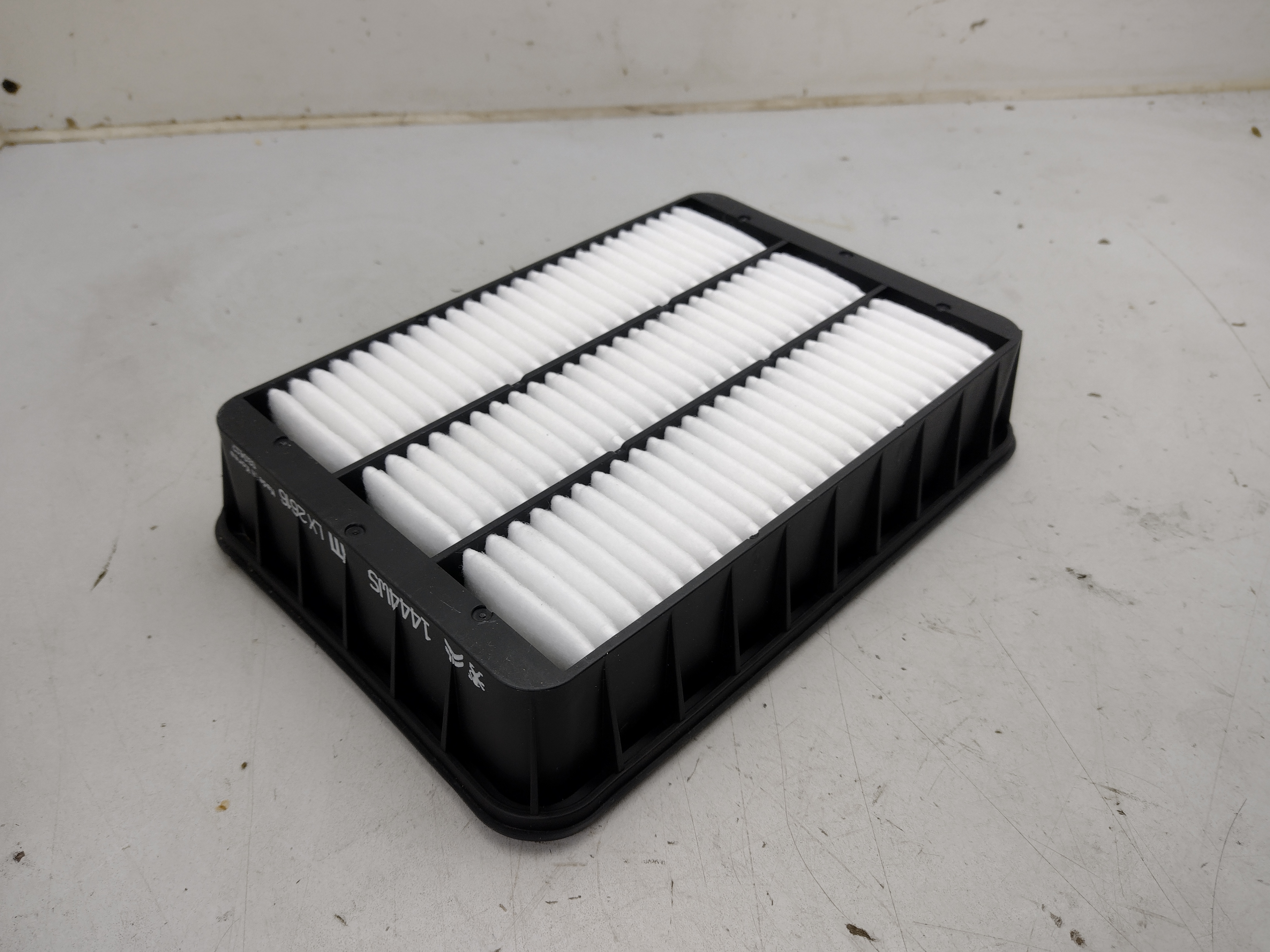 Peugeot 4007 / Citroen C-CROSSER Luftfilter 1444WS NOS NEW