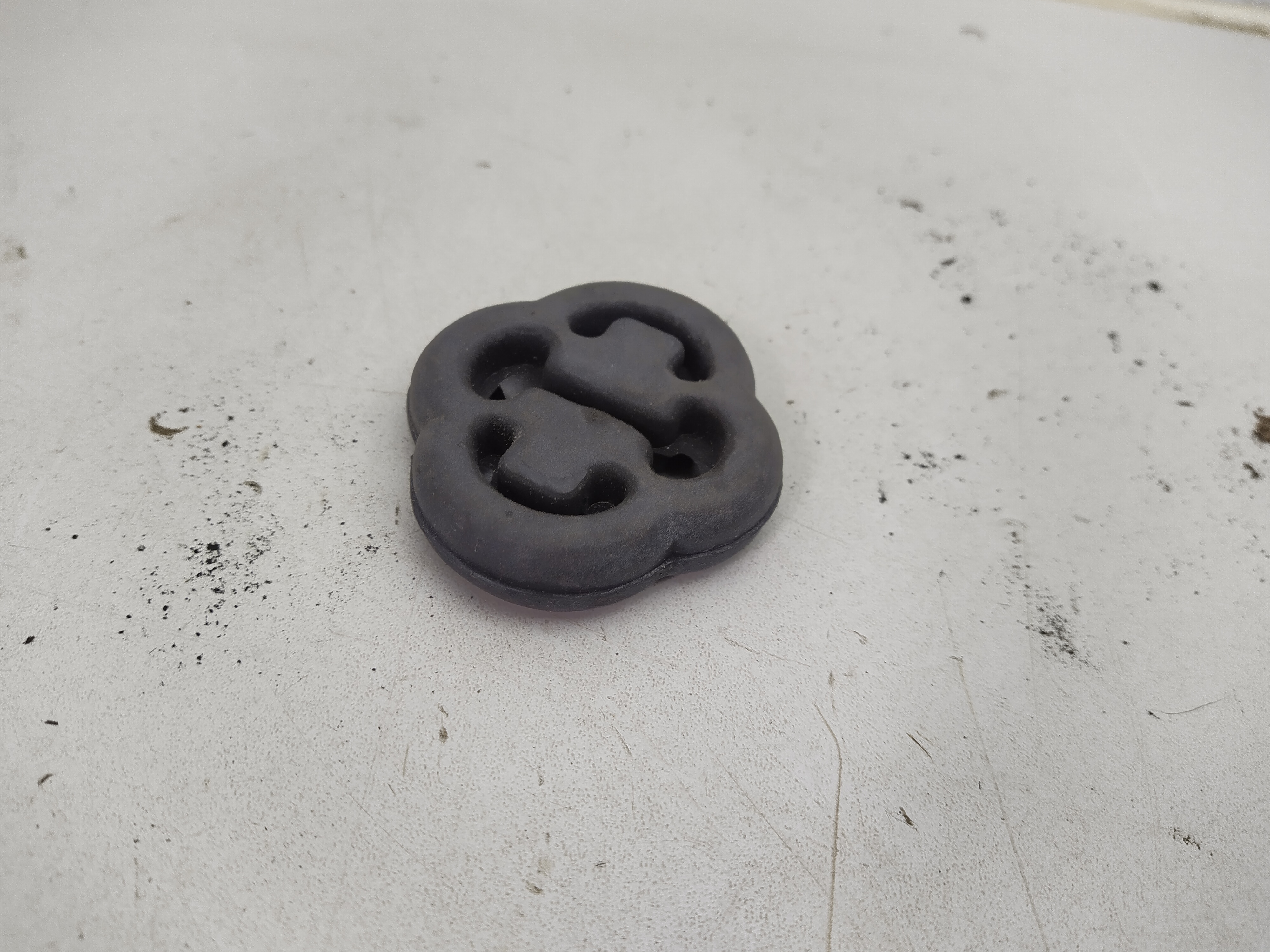 Neues universales Auspuffgummi 