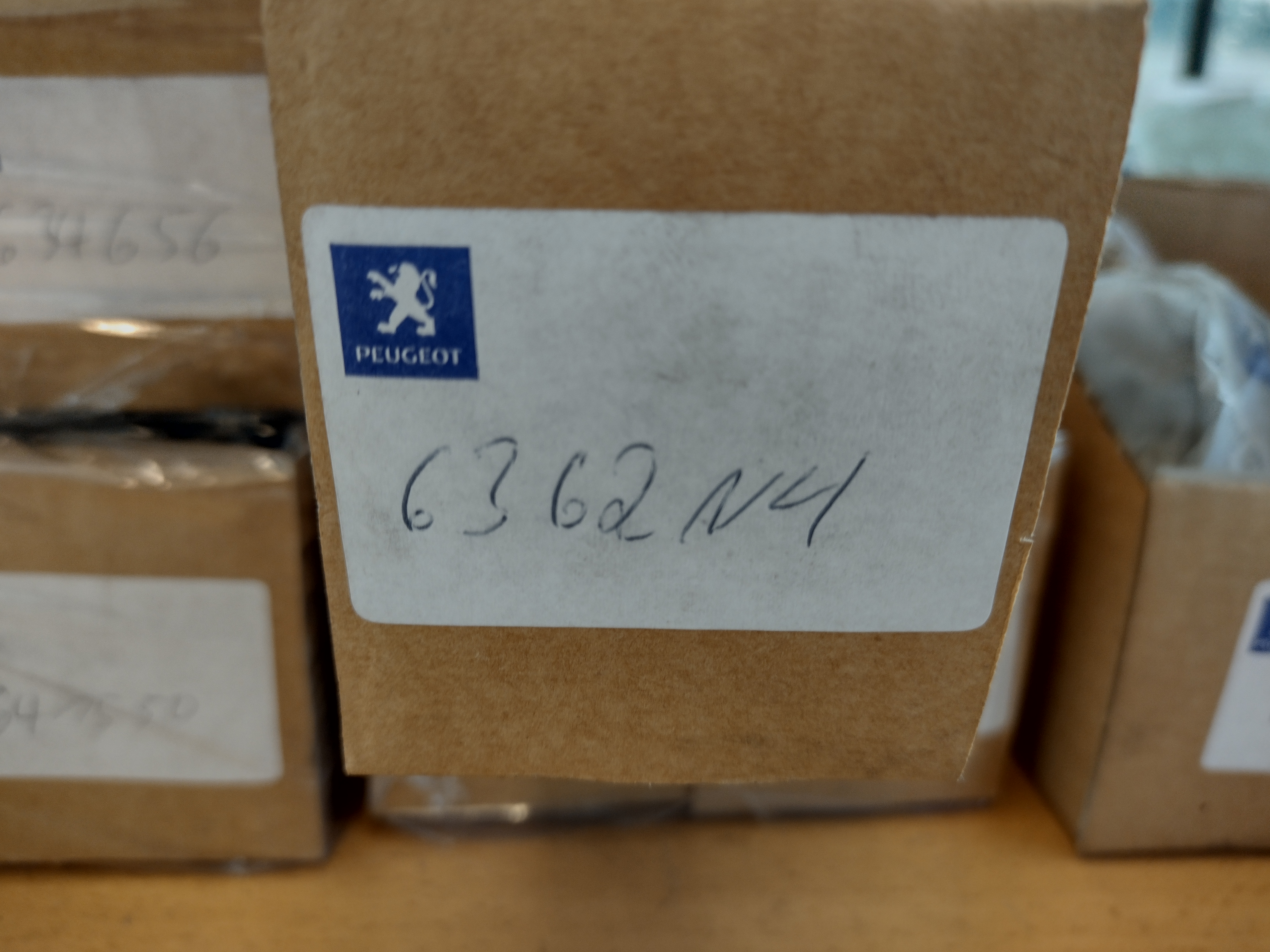 Peugeot / Citroen Leseleuchte hinten 6362N4 NEU NOS NEW OEM