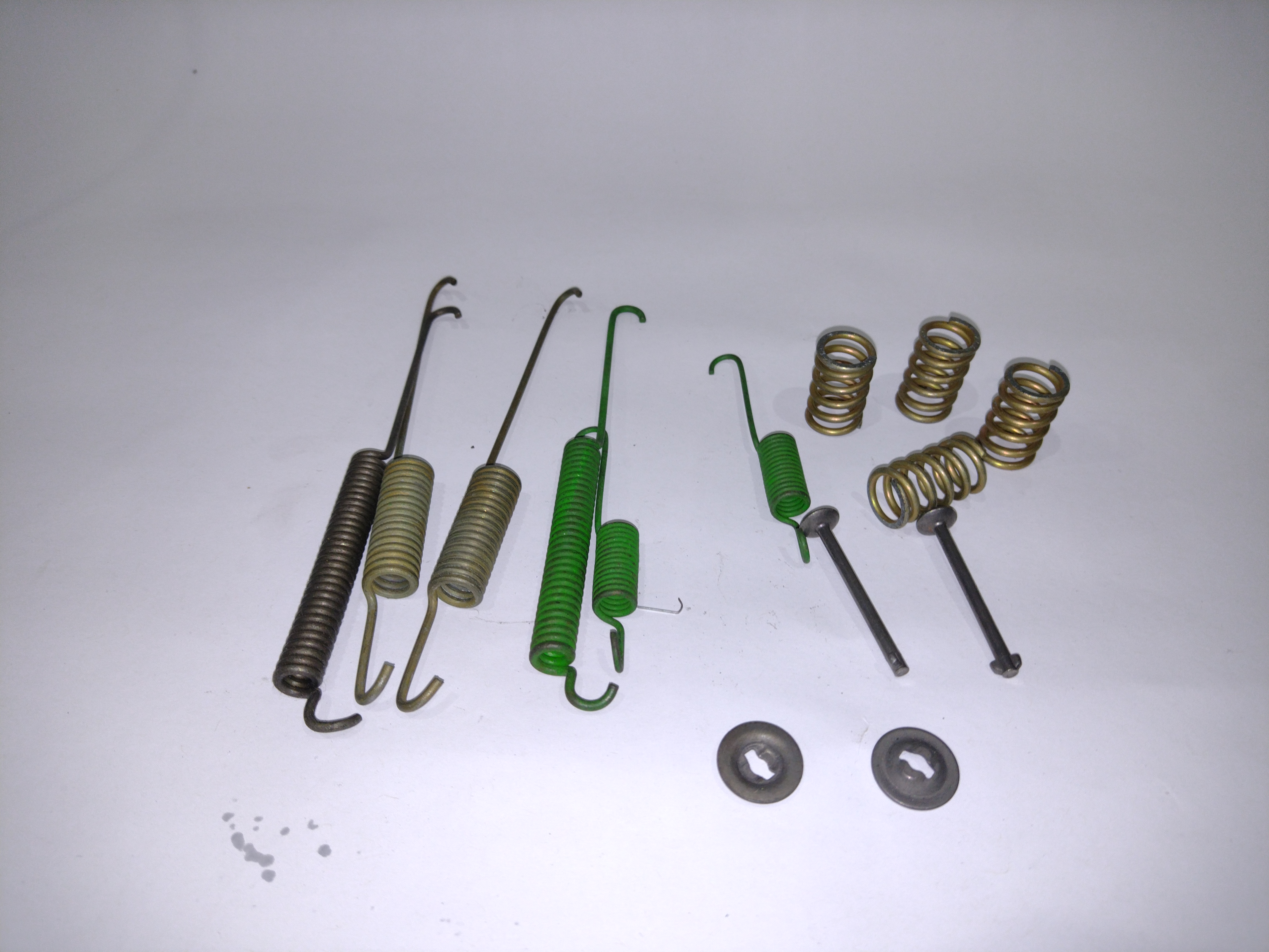 Peugeot / Citroen Zubehörsatz, Bremsbacken Hinterachse 430842 NEU NOS NEW