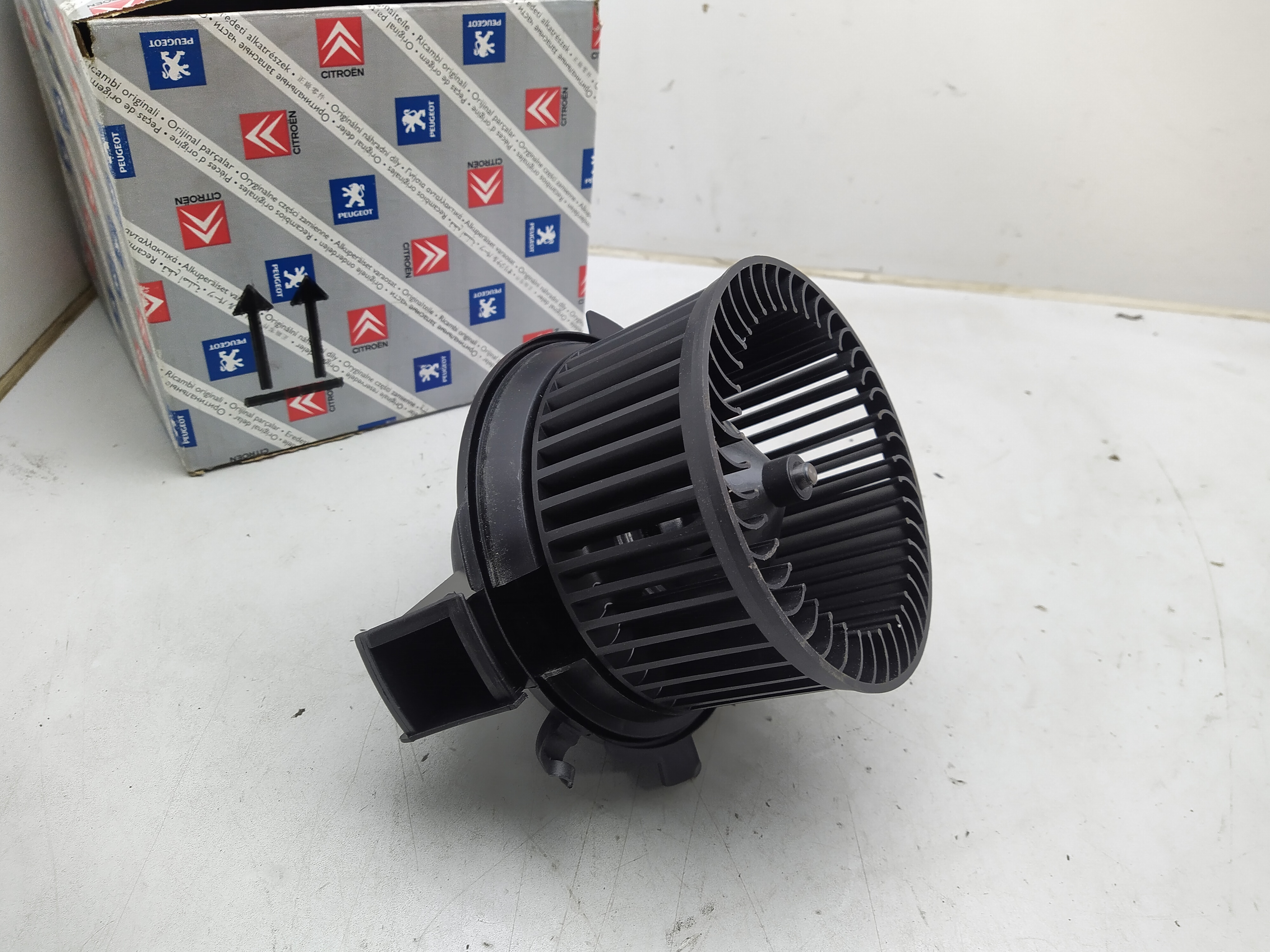 Peugeot 206 206+ GEBLÄSEMOTOR 6441J9 NEU NOS NEW