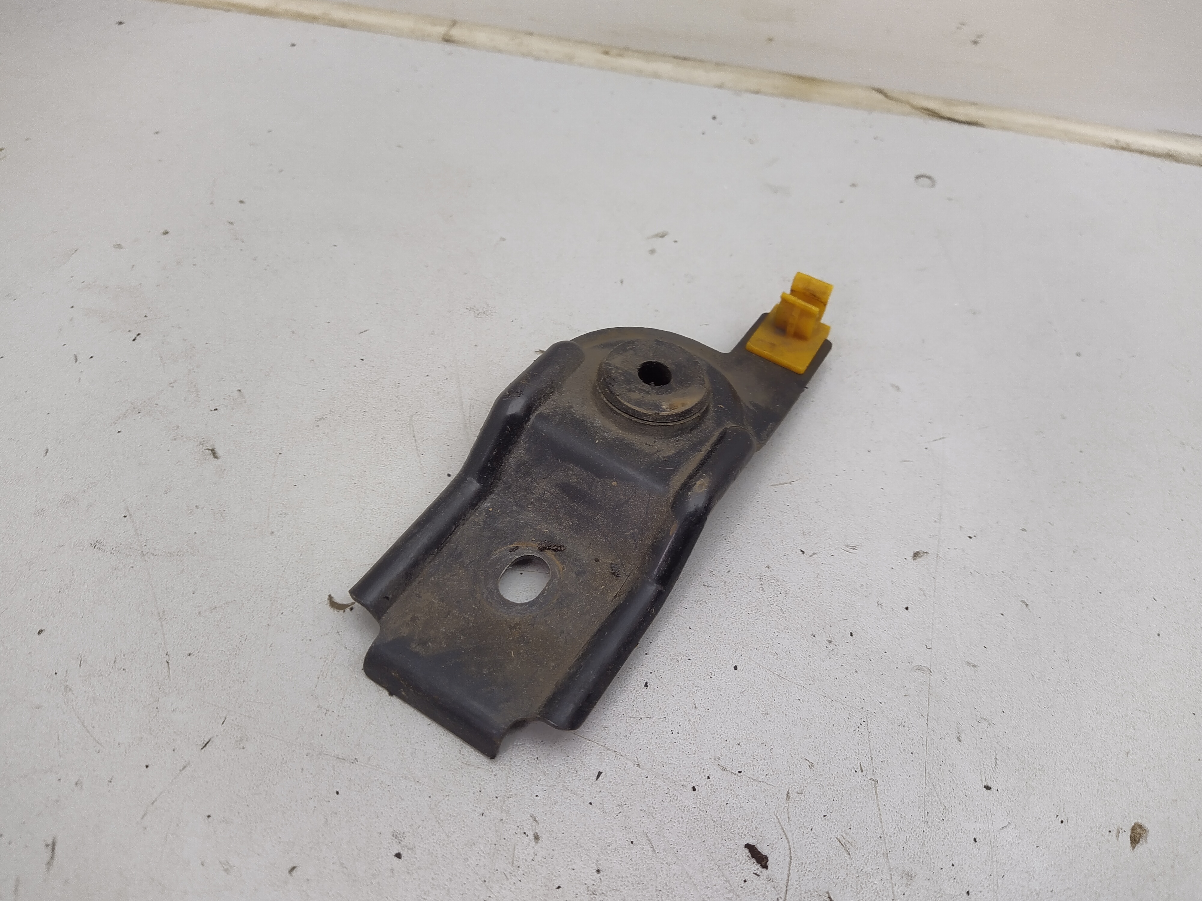 Kühlerhalter mit Klips für Baubenstab von Subaru Impreza GT WRX STI GD GG EJ20G Turbo