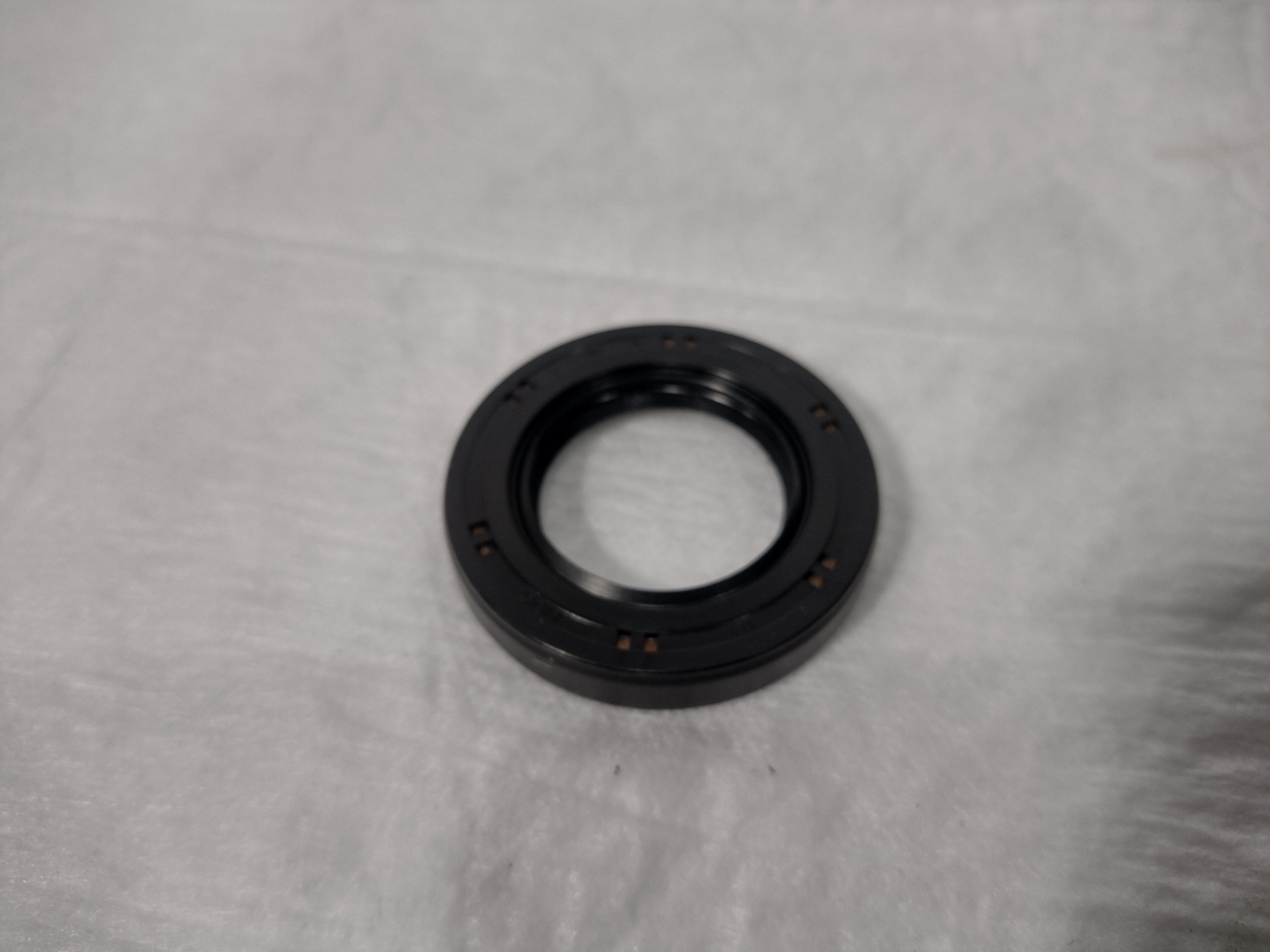 Simmerring Antriebswelle vorne links für Subaru Impreza GT/WRX, Forester, Legacy, 5MT/6MT, -2004, 30x50x9 - 806730042
