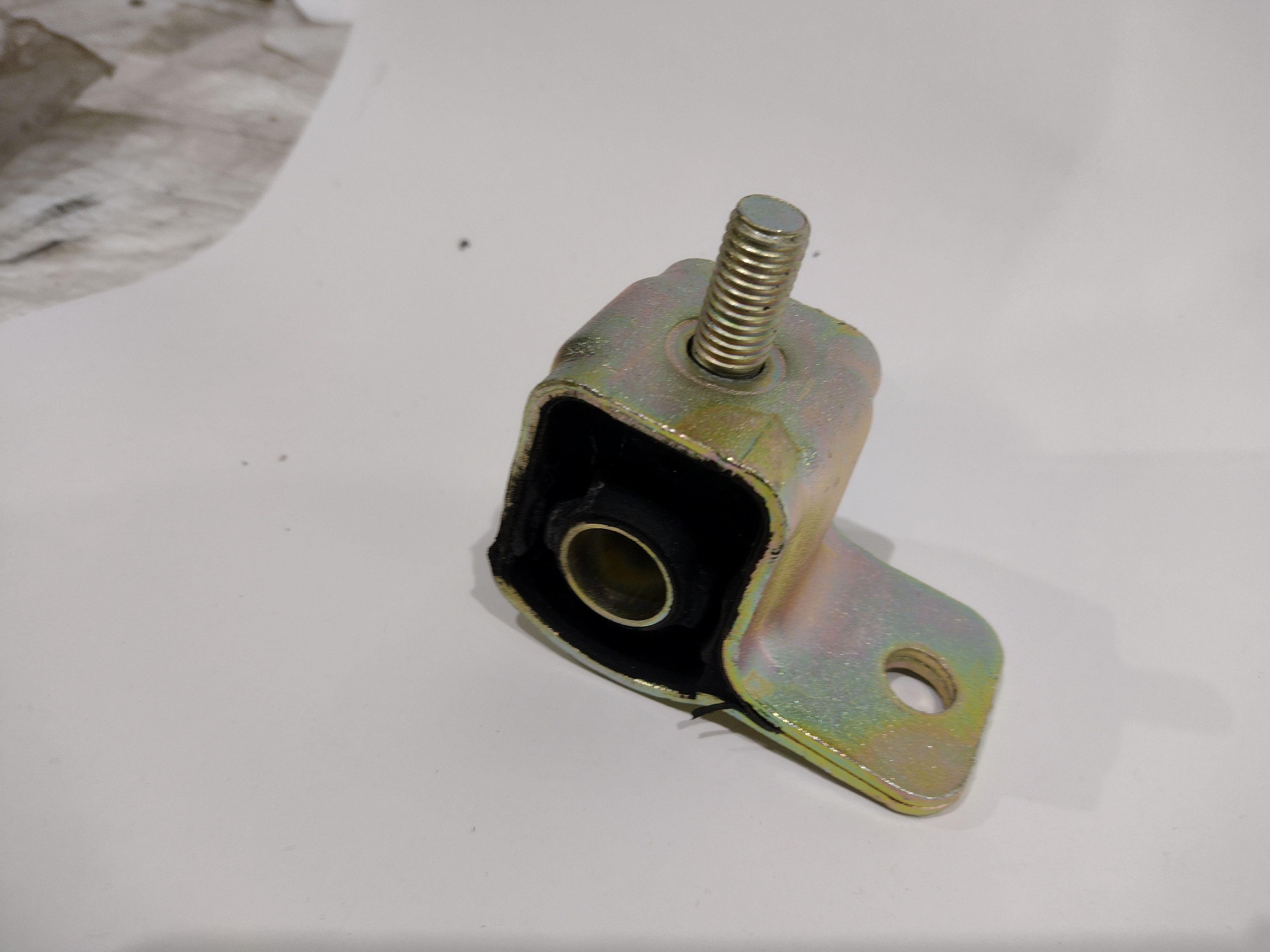 Peugeot 405 Querlenkerbefestigung hinteres Lager 352389 NEU NOS NEW