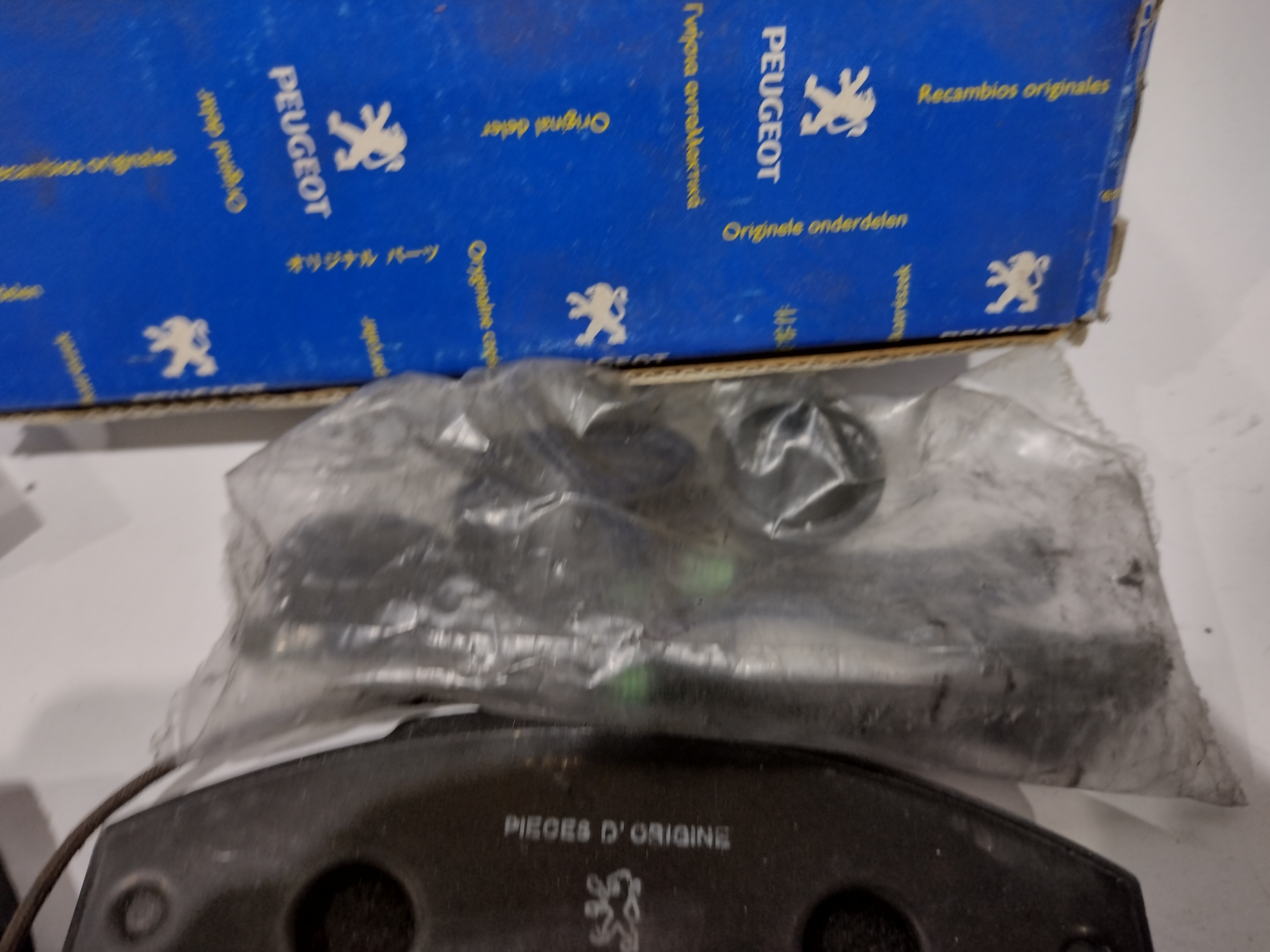 Peugeot Boxer Bremsbeläge vorne 425242 NEU NOS NEW