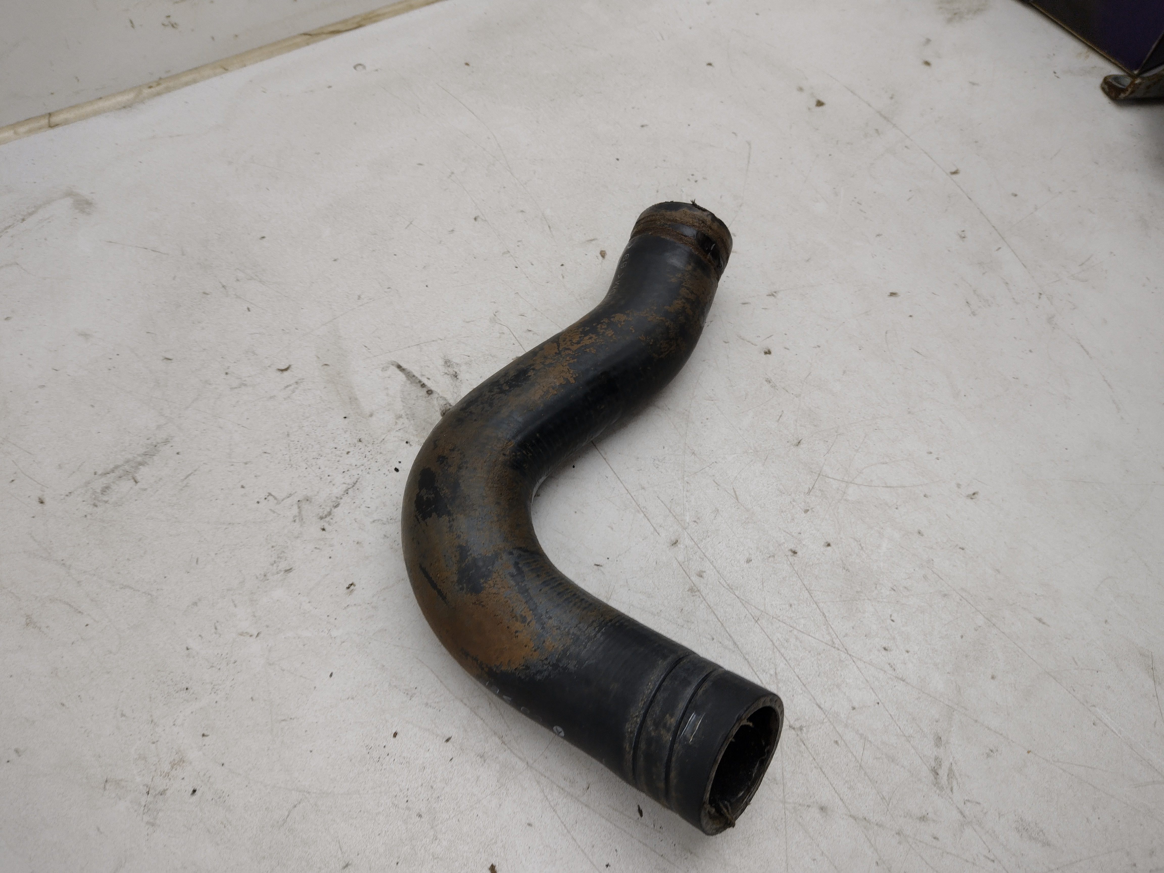 Unterer Kühlwasserschlauch von Subaru Impreza GC8 GF8