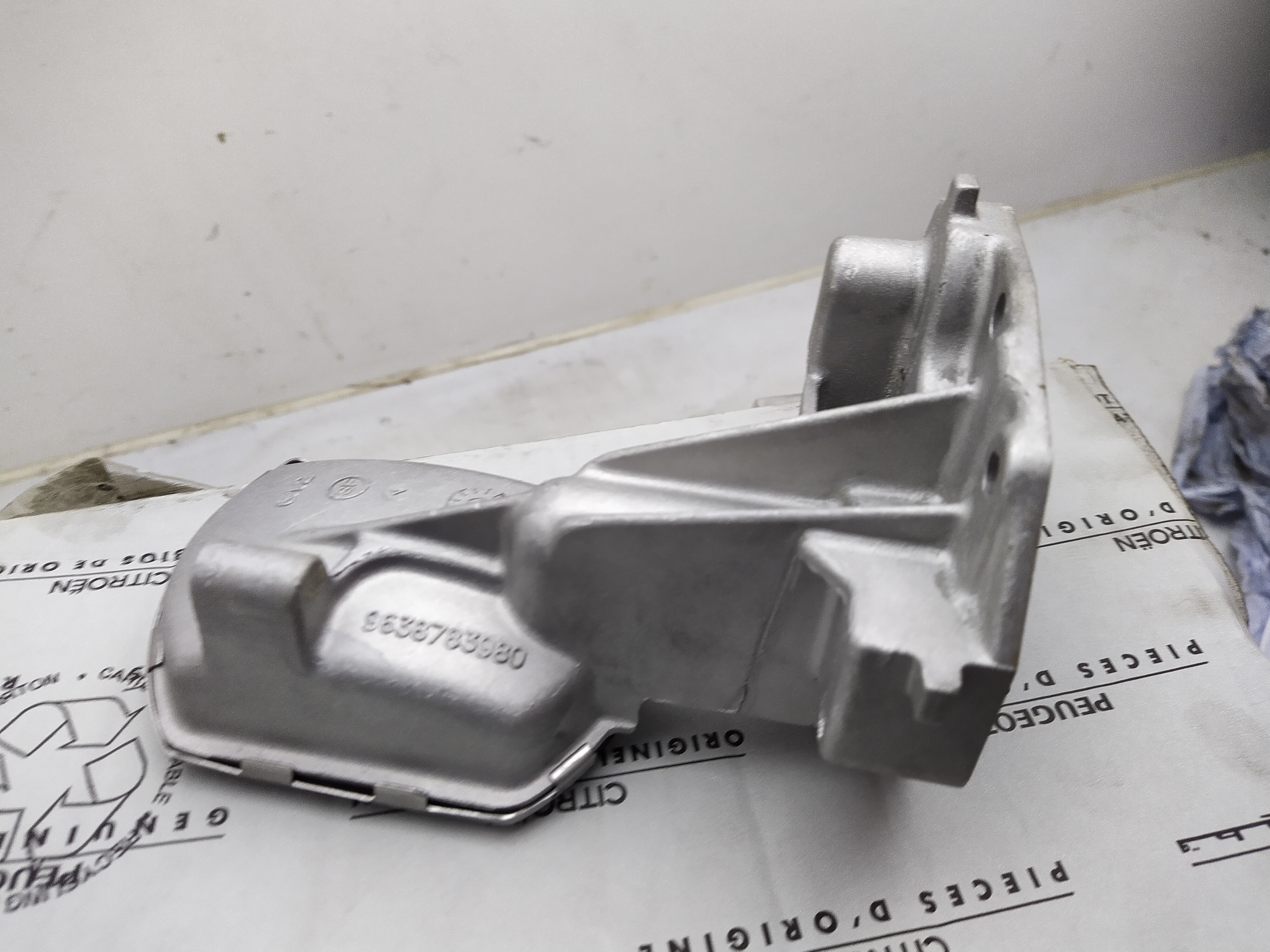 Peugeot 101852 NEU NOS NEW