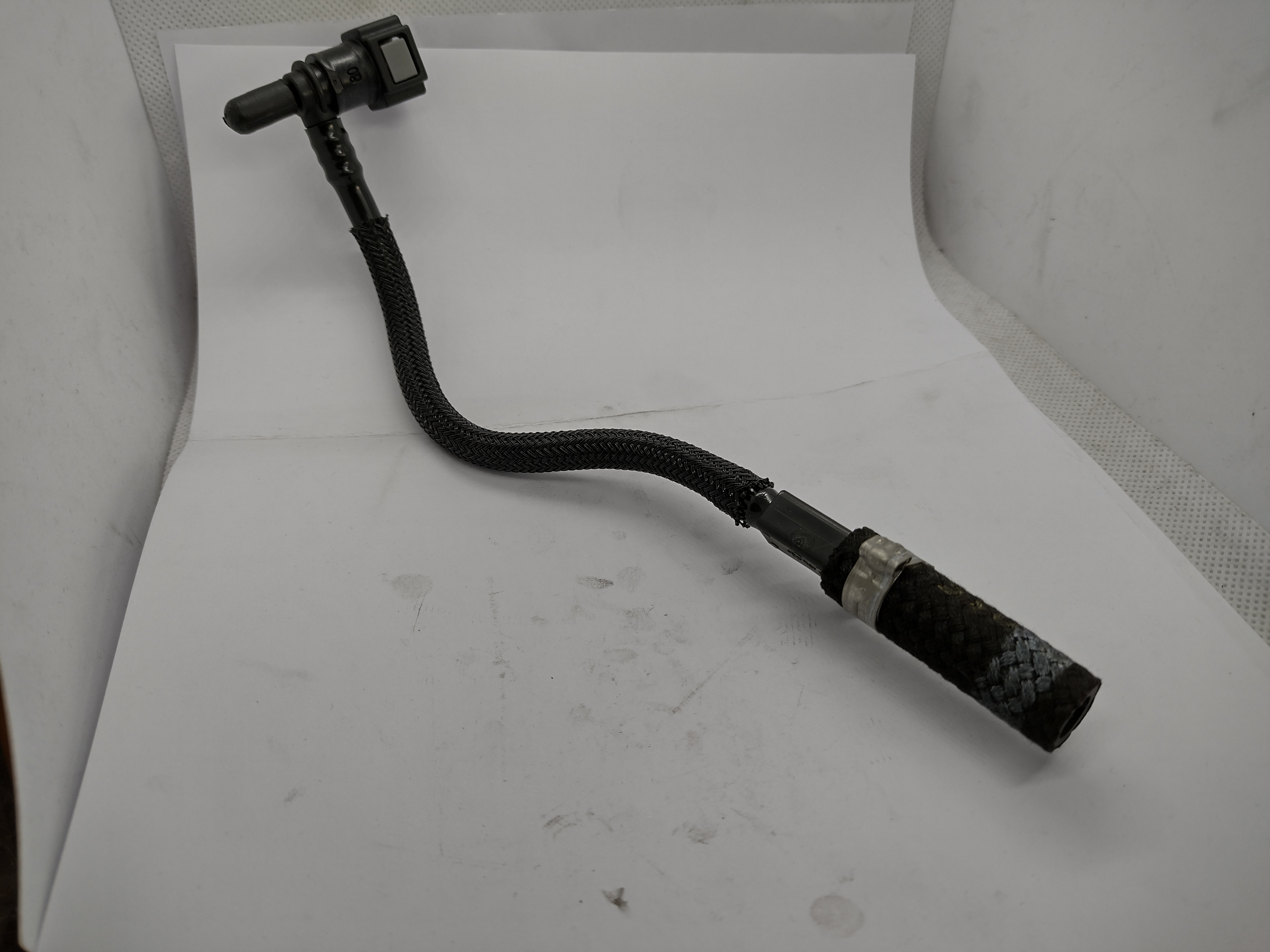 Peugeot / Citroen Leitung Schlauch 4572A9 NEU NOS NEW OEM