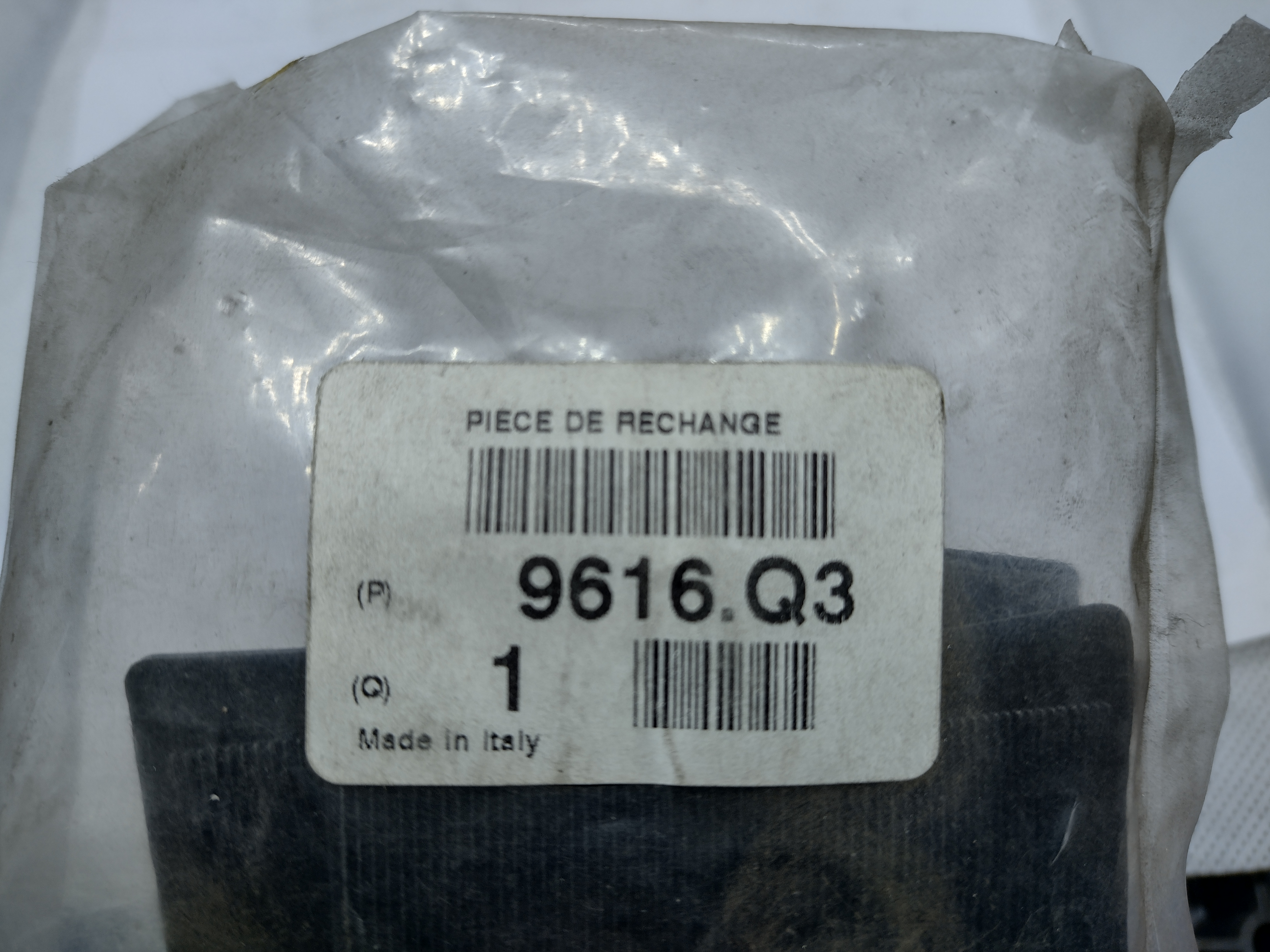 Citroen / Peugeot  BEFESTIG -TEILE 9616Q3 NEU NOS NEW