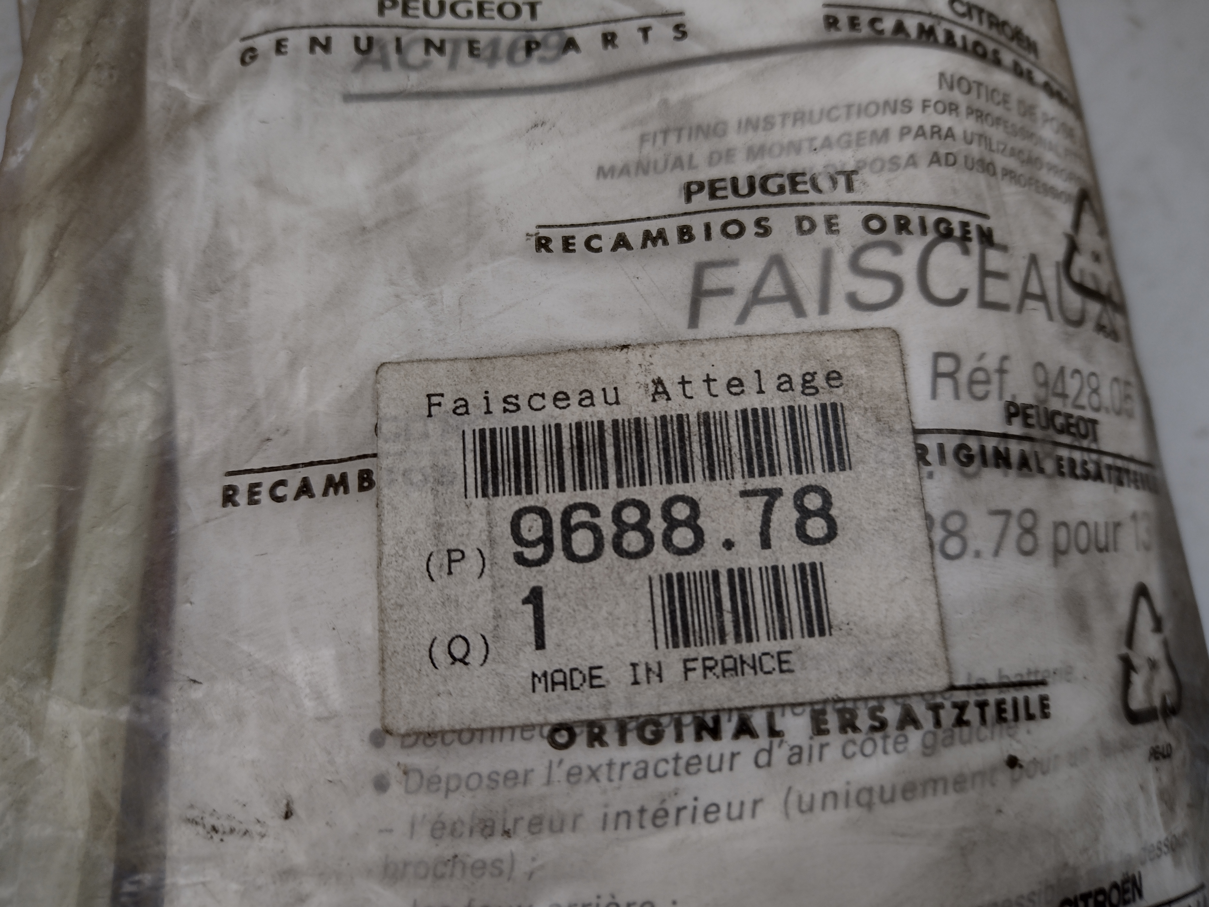 Peugeot PARTNER / Citroen Berlingo Elektrosatz, Anhängevorrichtung 968878 NOS NEW OEM