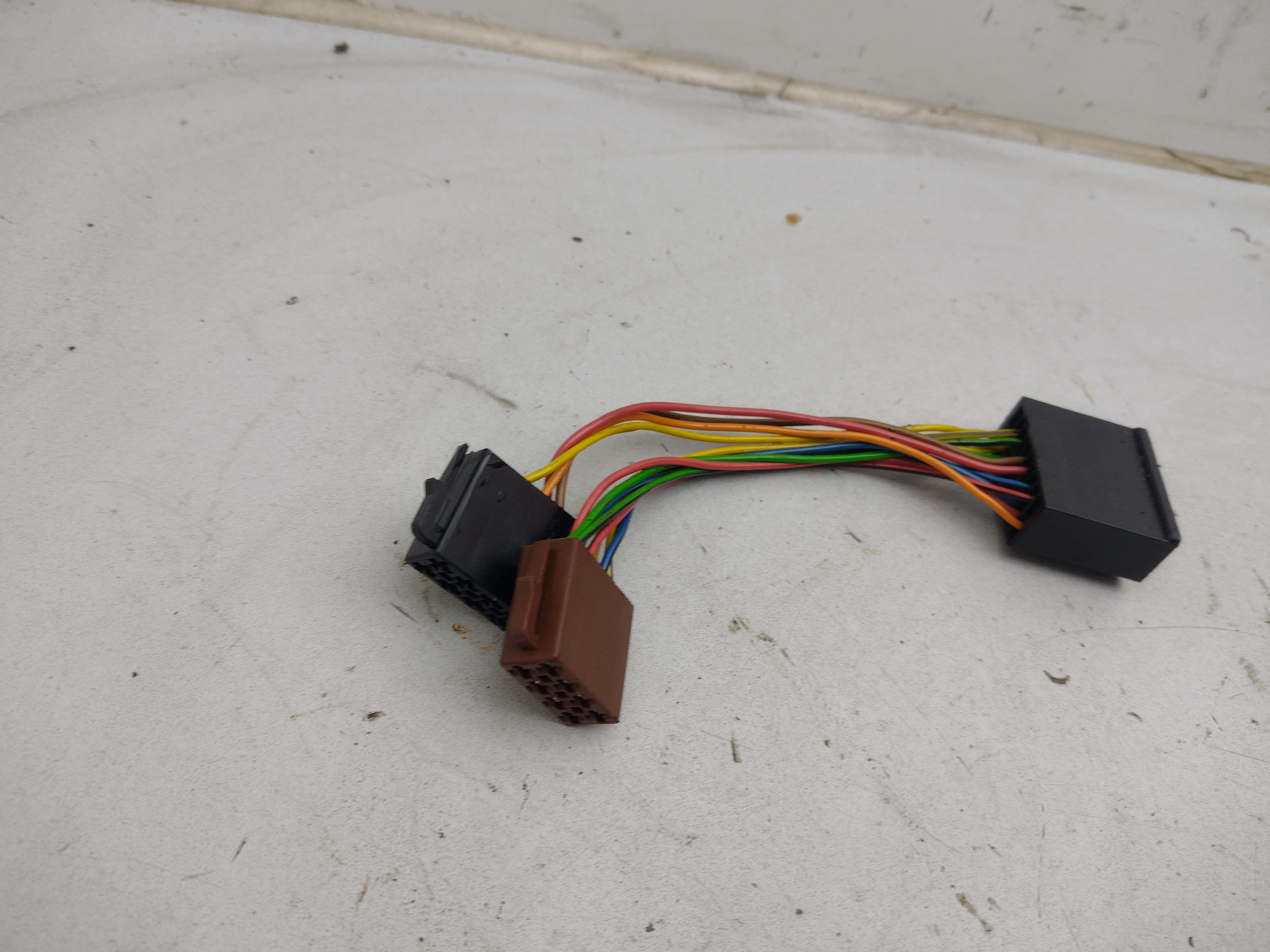 ISO Radioadapter von Subaru Impreza GD GG Newage Bugeye