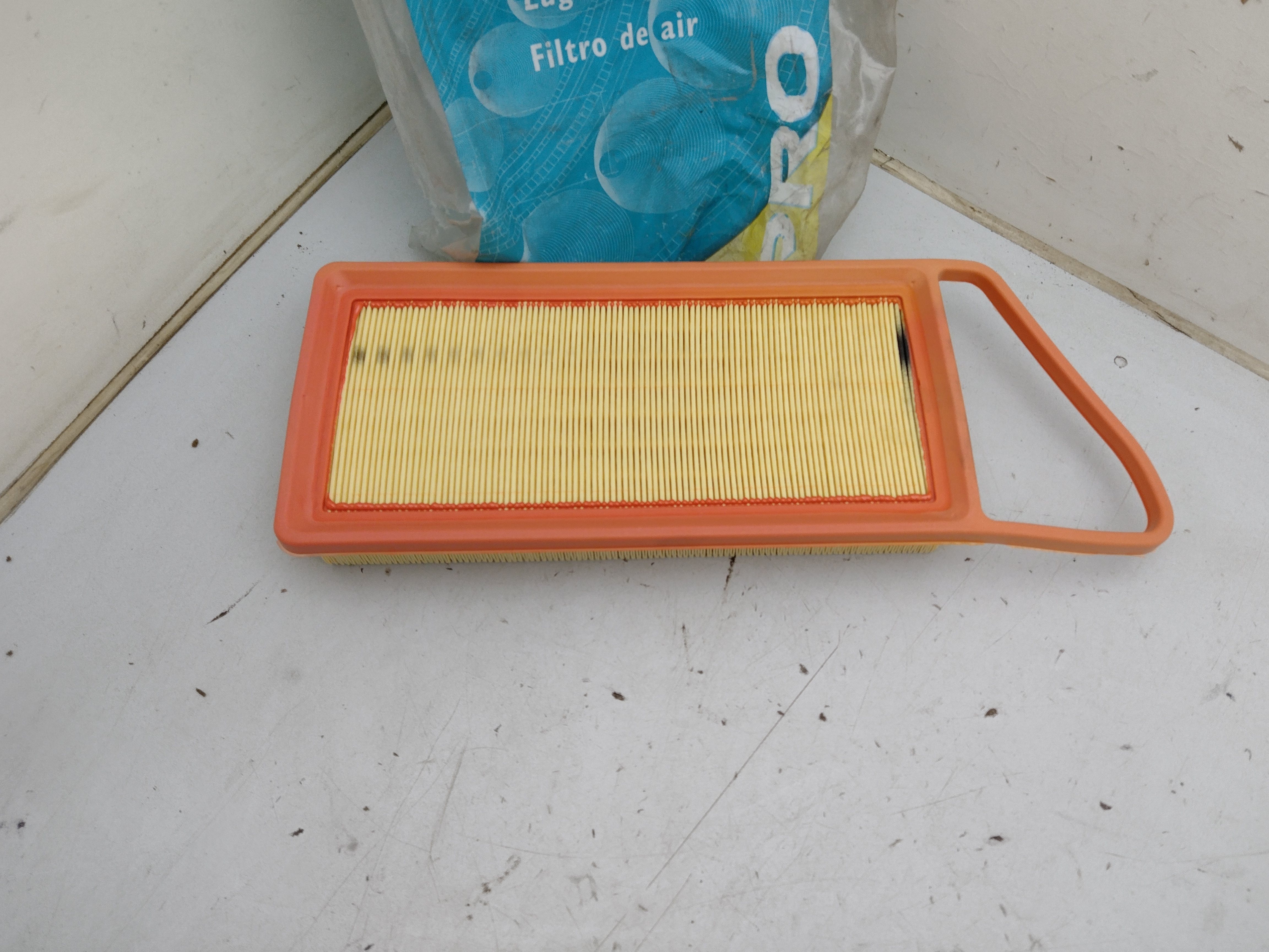 Peugeot / Citroen Luftfilter 1444W9 NOS NEW