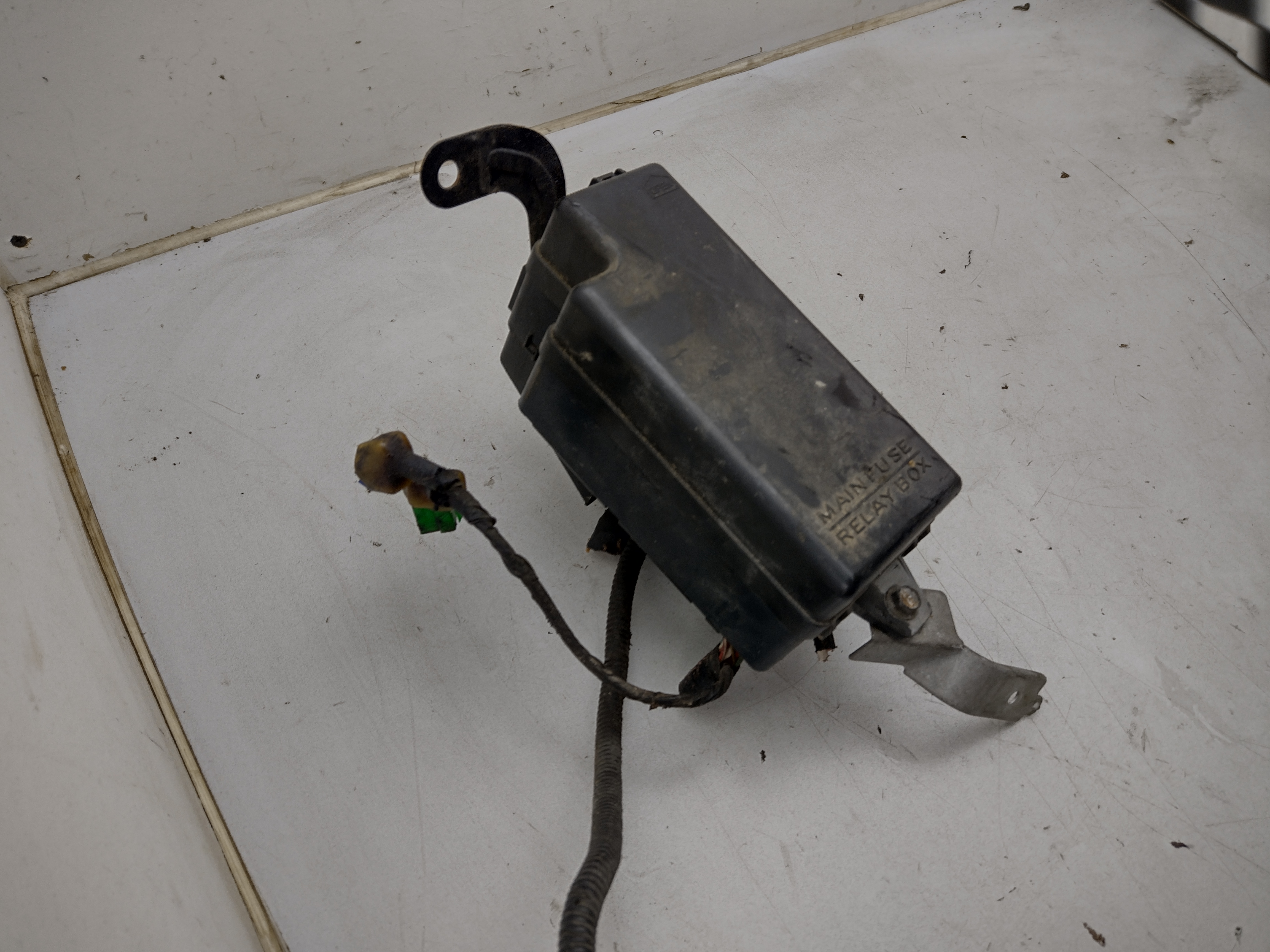Sicherungskasten Motorraum von Subaru Impreza GC8 GF8