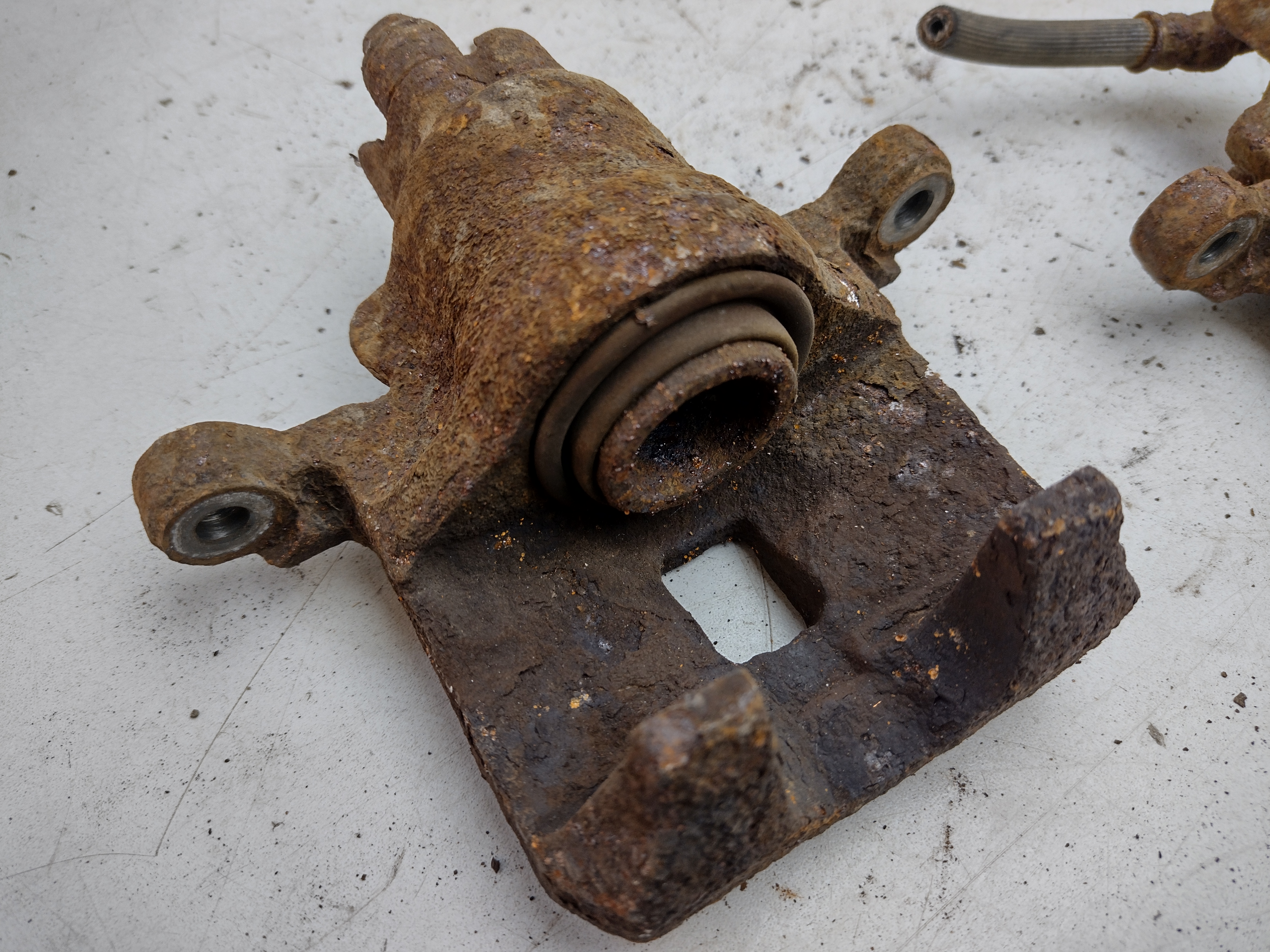 Paar Bremssättel Bremszangen hinten von Subaru Impreza 2 GD GG Newage 