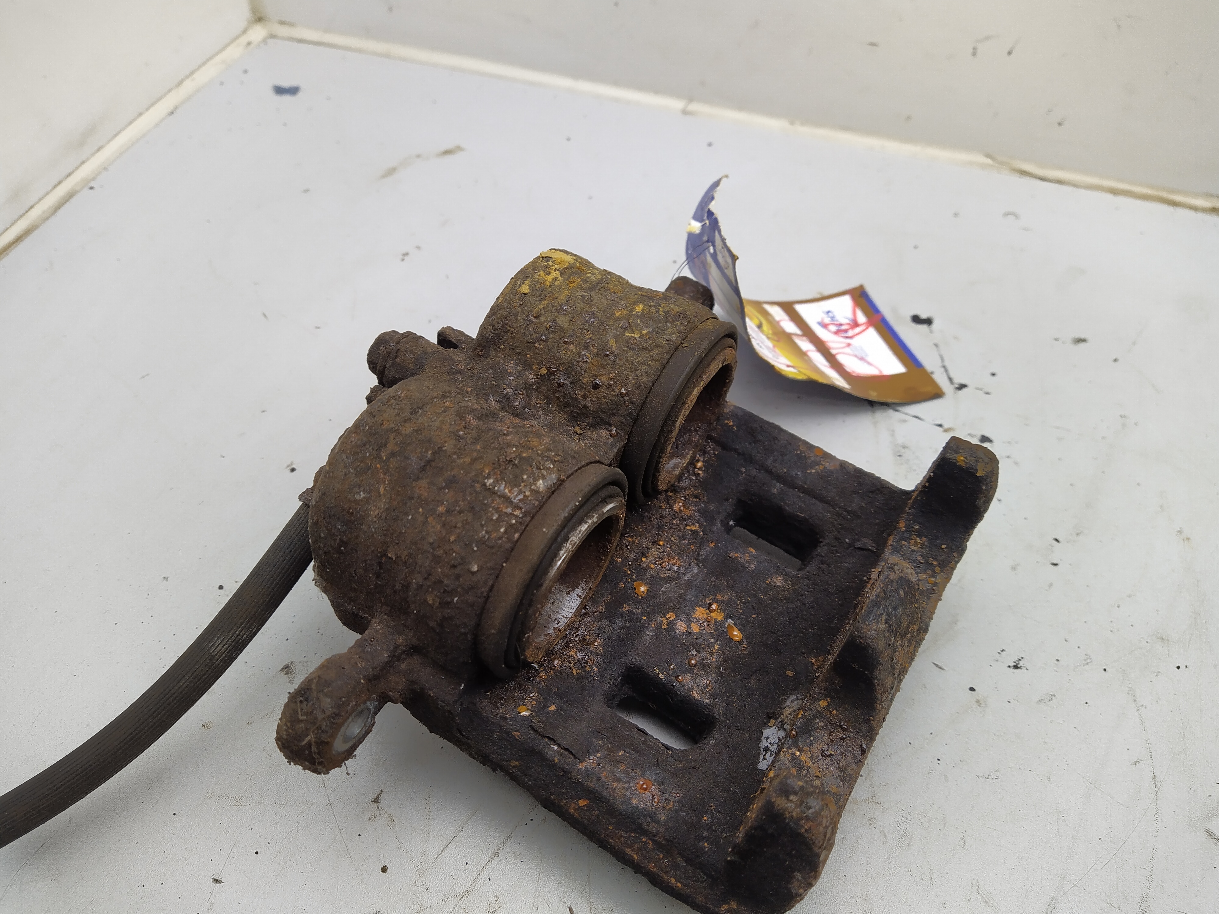2 Kolben Bremssattel vorne rechts SUBARU LEGACY 4 BL BP Outback  2.5l 3.0l