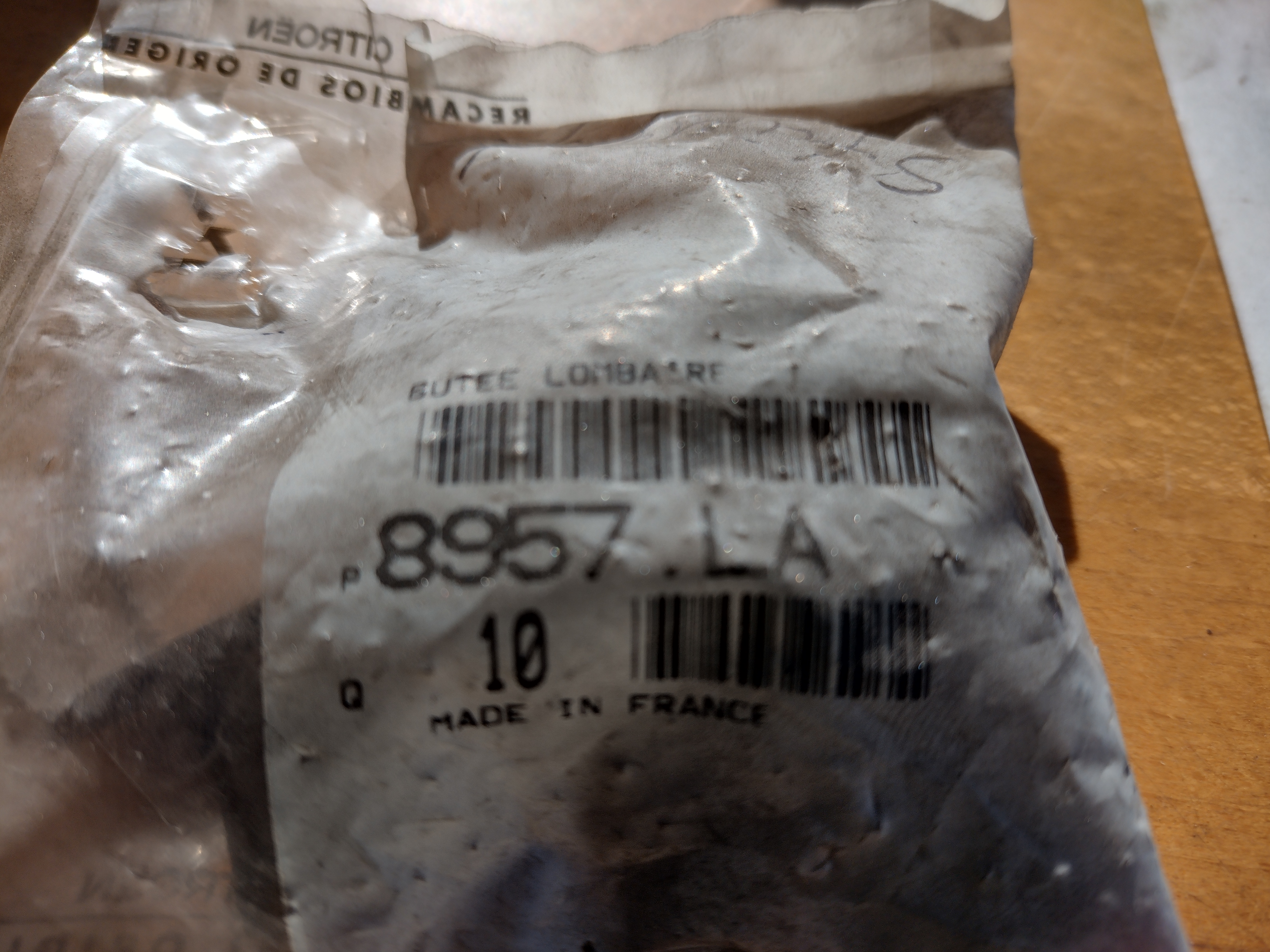 Peugeot / Citroen ANSCHLAG LEHNEN ST EINST 8957LA NEU NOS NEW OEM