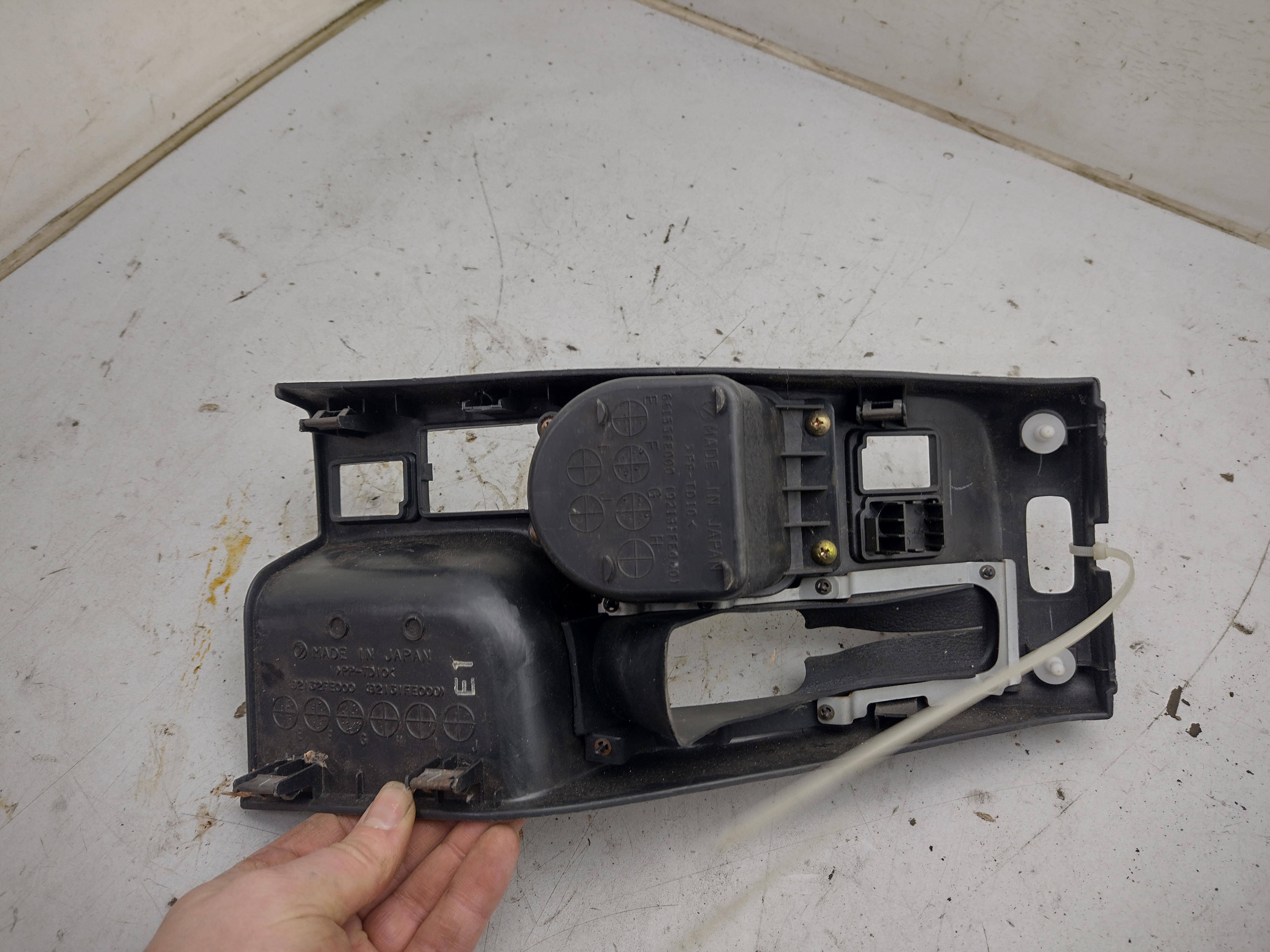 Mittelkonsole Becherhalter für Subaru Impreza GD GG Newage 01-05