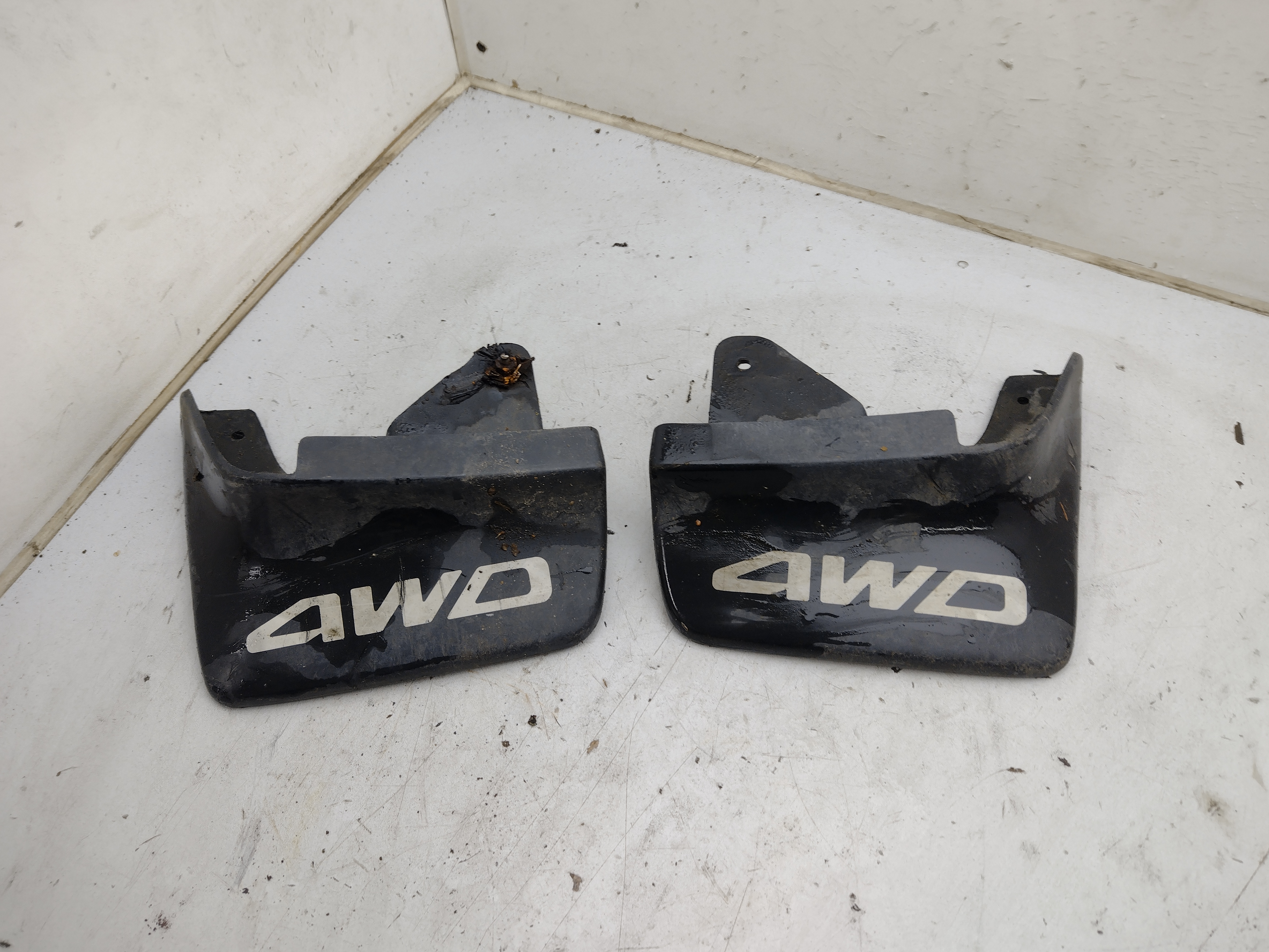 Mudflap Schmutzfänger hinten für Subaru Justy KAD 4WD