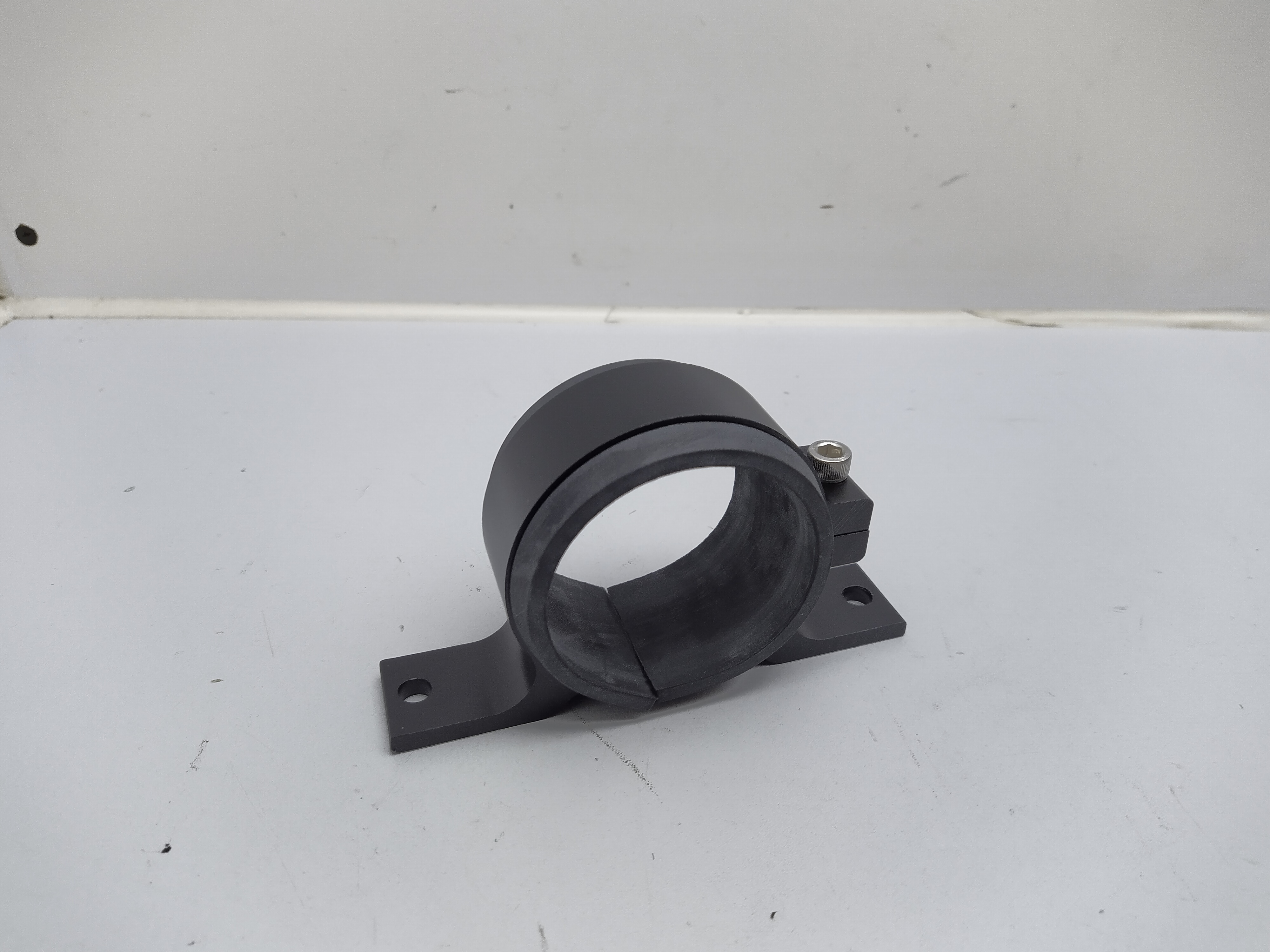 Benzinpumpen Kraftstoffpumpen Halter passend für Bosch 044 Alu Schwarz leicht billet