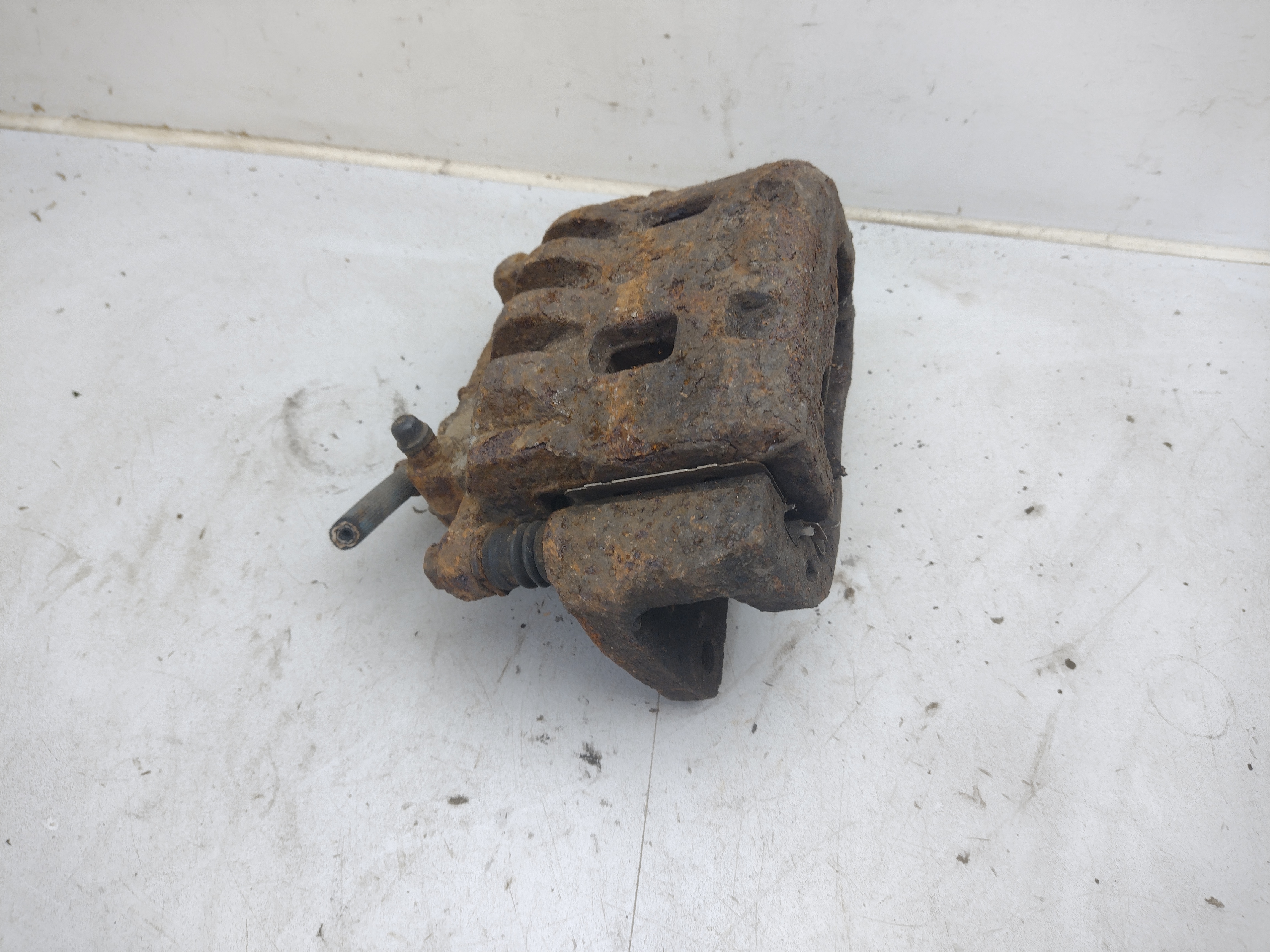 Bremssattel vorne links 2 Kolben für Subaru Legacy Outback 2.5 3.0 BE BG
