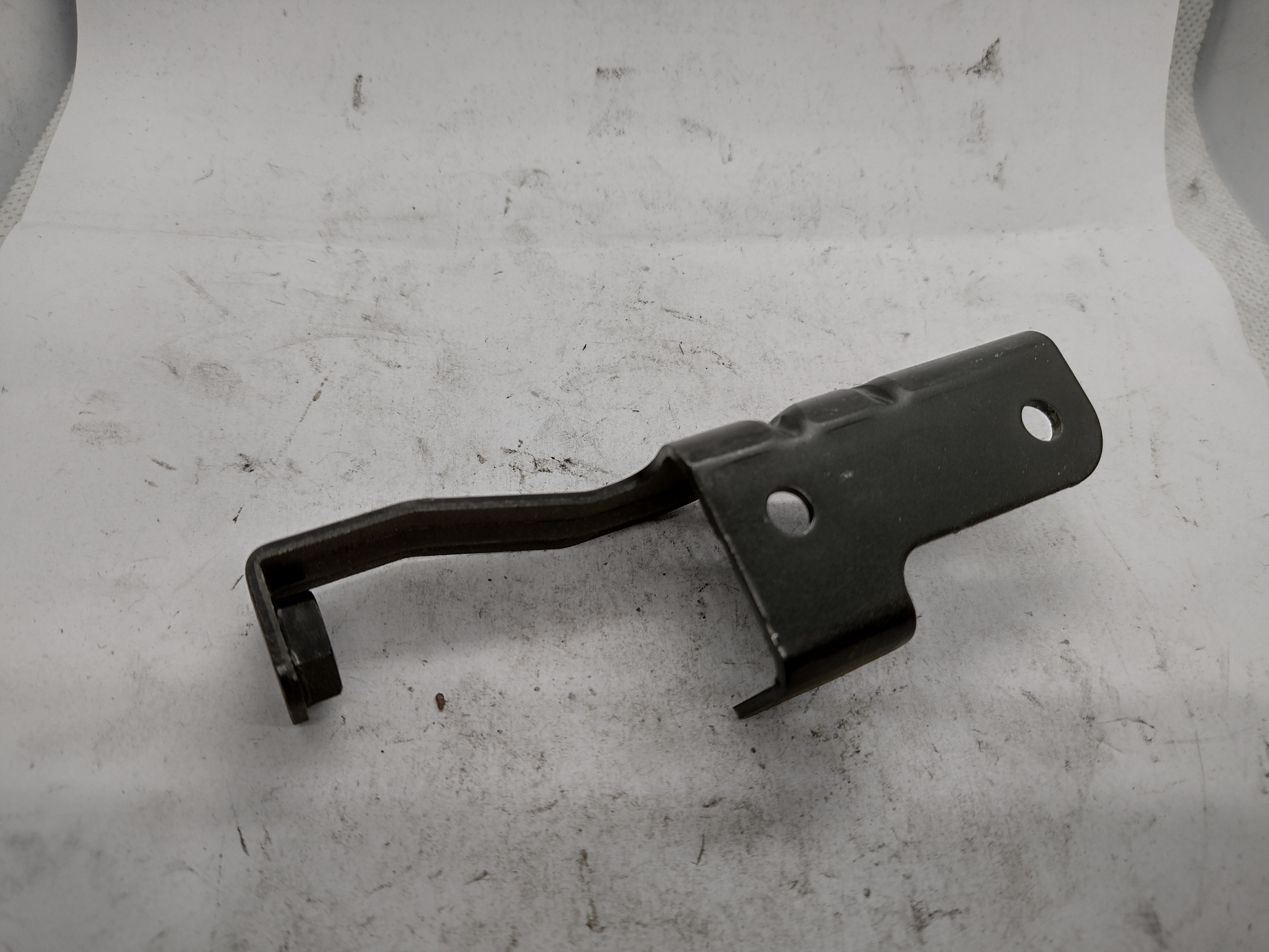 Peugeot / Citroen 1426Z9 Halter NEU NOS NEW