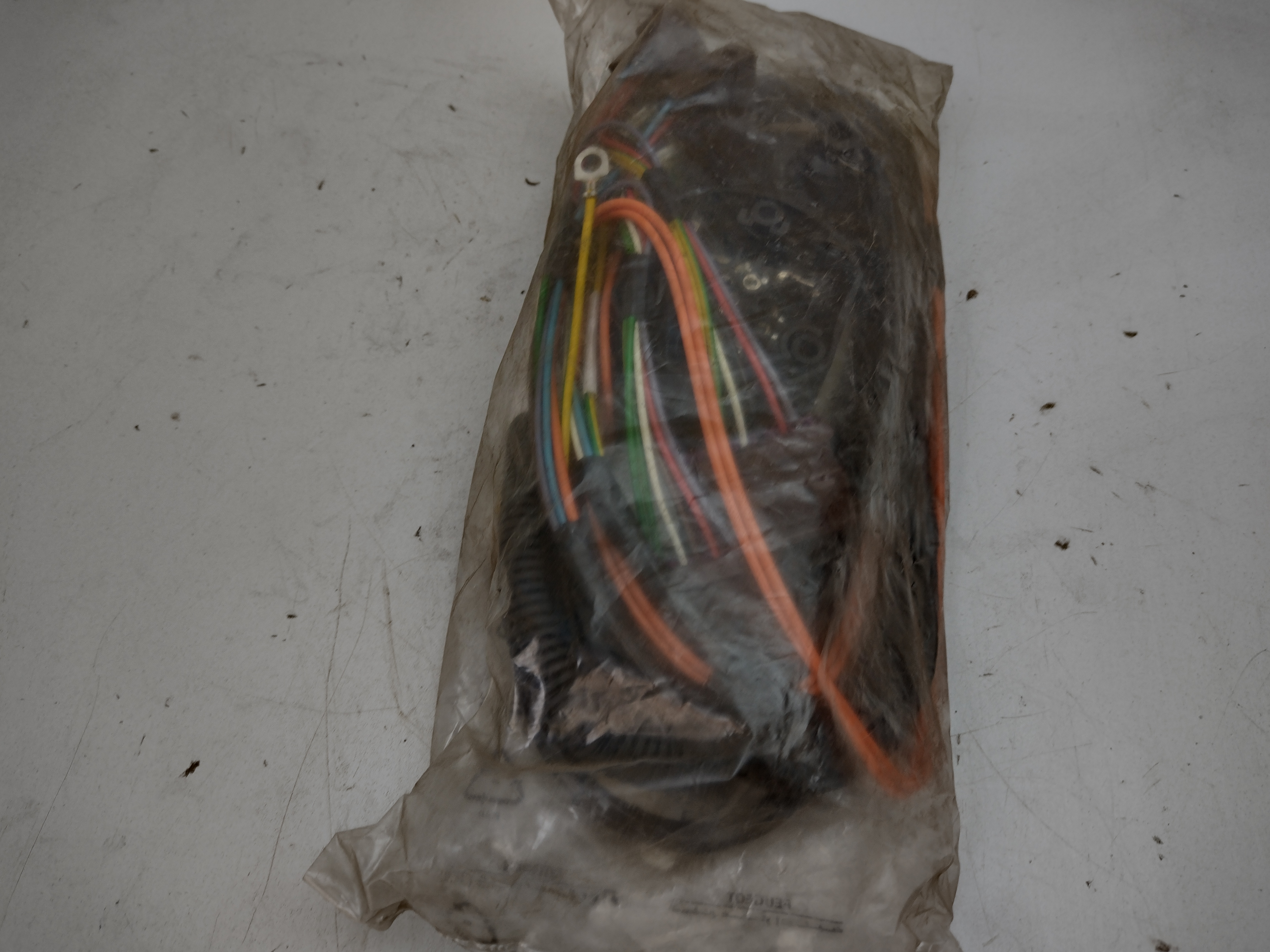Peugeot PARTNER / Citroen Berlingo Elektrosatz, Anhängevorrichtung 968878 NOS NEW OEM