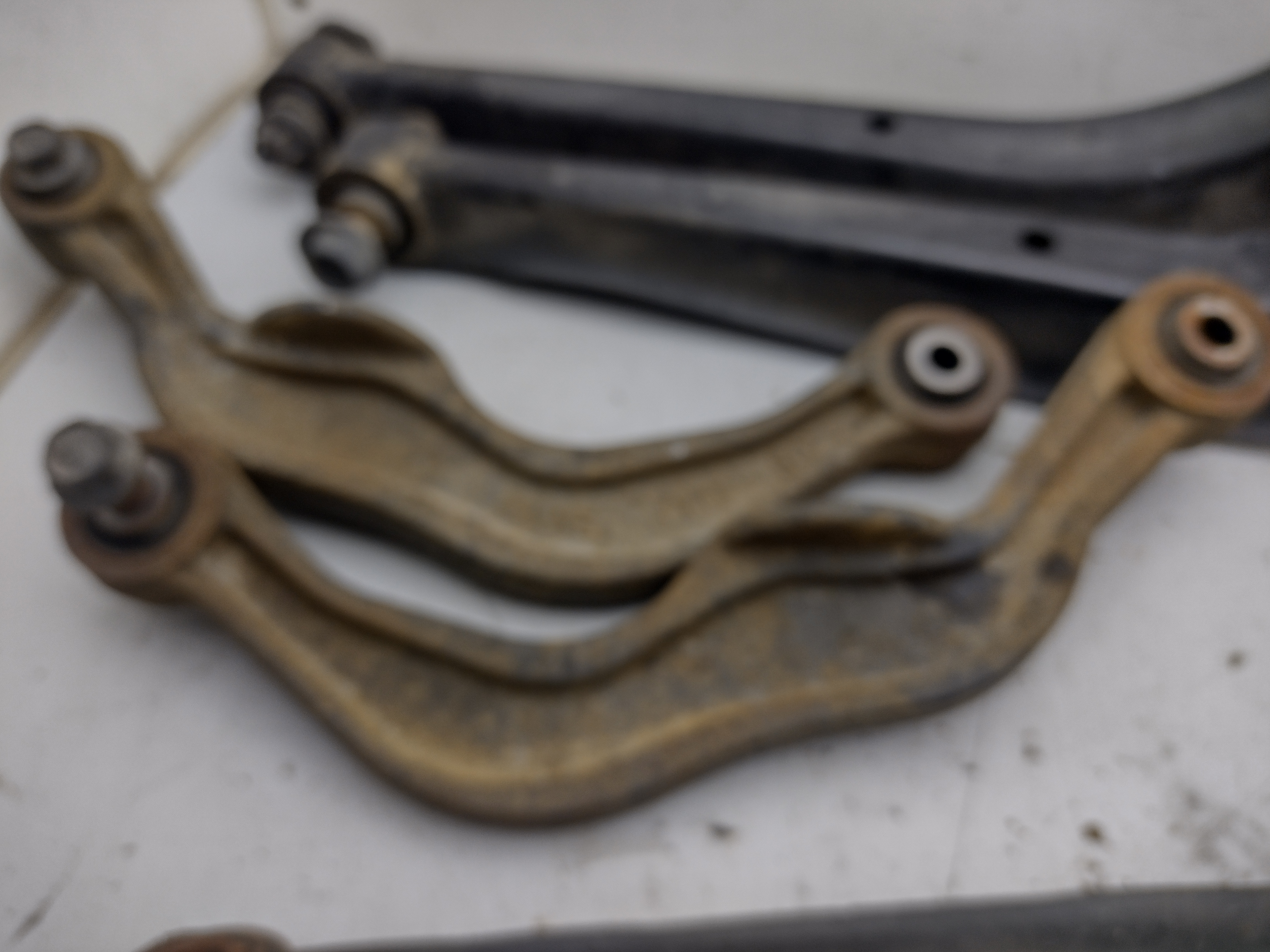 Satz Lenker Hinterachse für Subaru Legacy 3 Outback BE BH 98-01