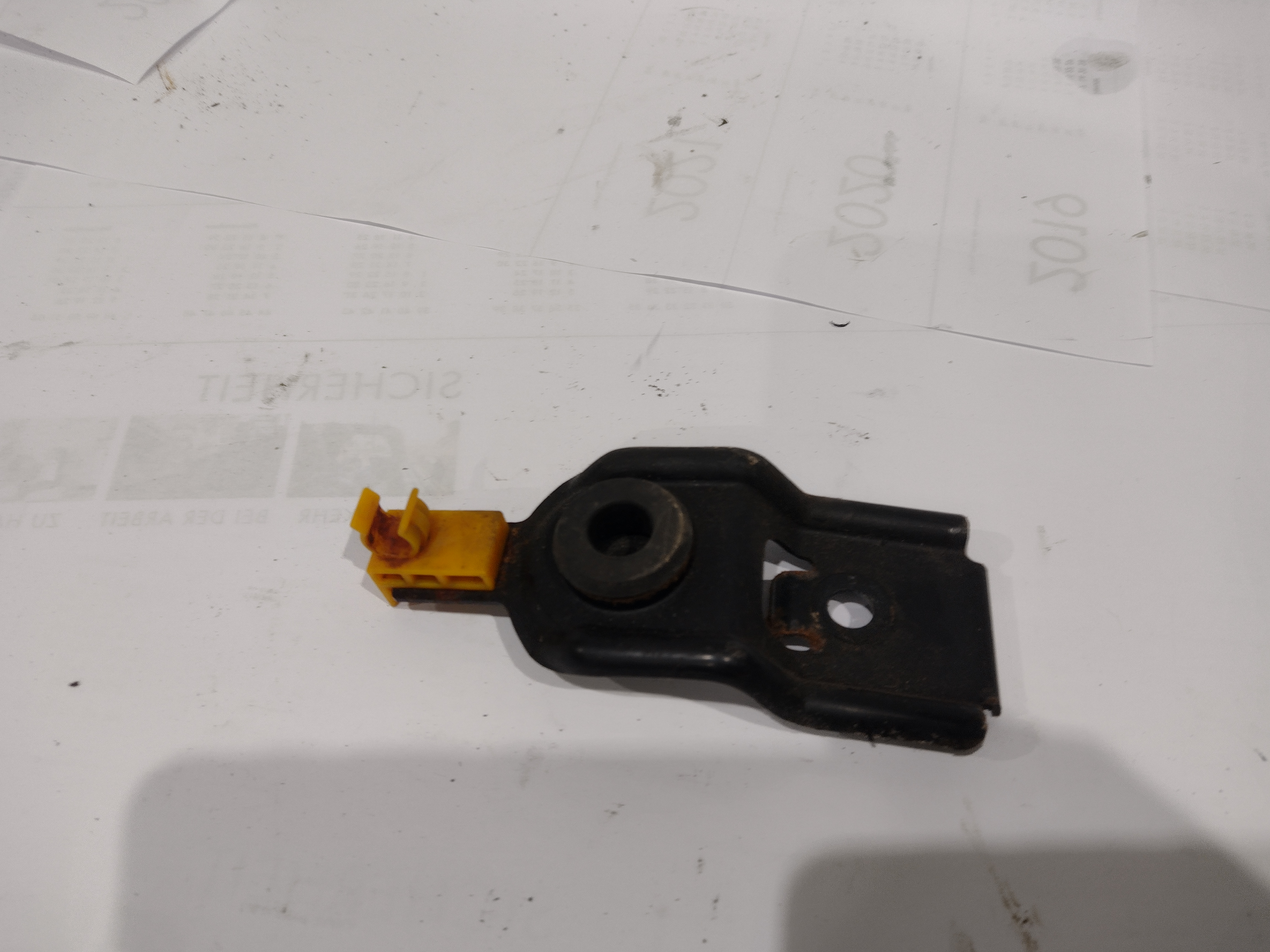 Halter Kühler und Haubenstab für Subaru Outback H6 Legacy BE BH