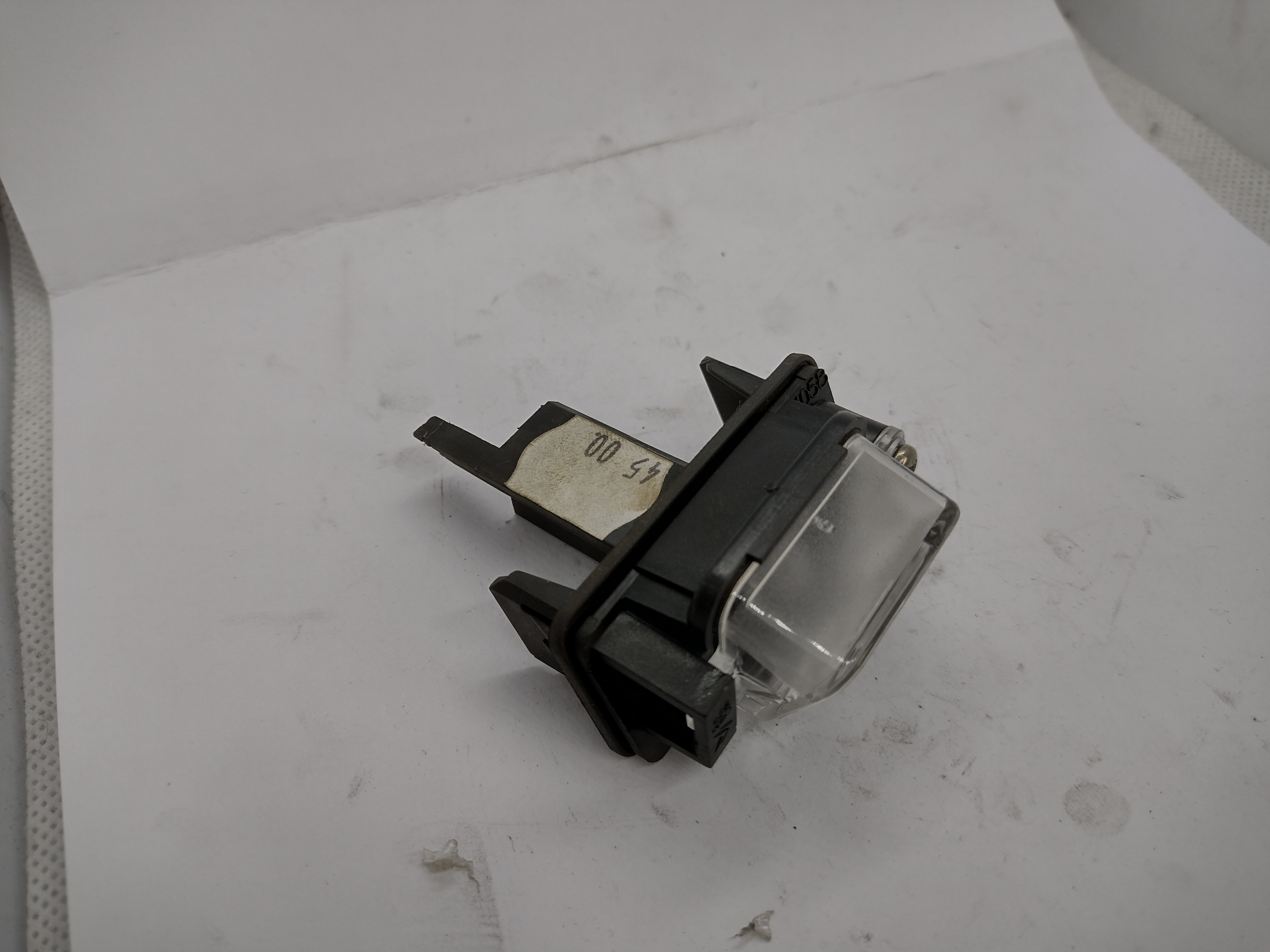 Peugeot / Citroen 634099 KENNZEICHENLEUCHTE NUMMERNSCHILDBELEUCHTUNG NEU NOS NEW OEM