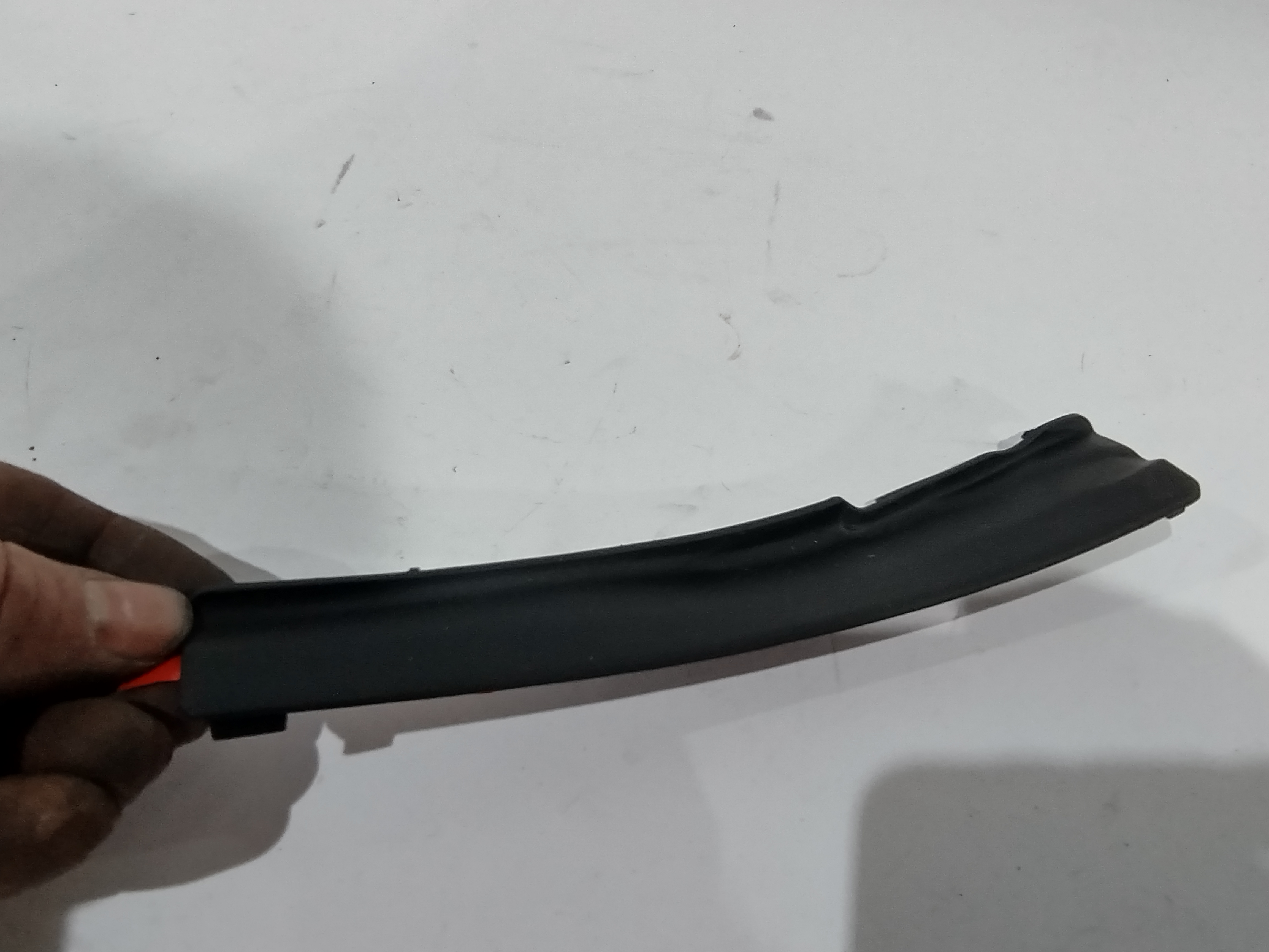 Peugeot 107 / Citroen C1 Zier-/Schutzleiste, Kotflügel 8120R6 NEU NOS NEW